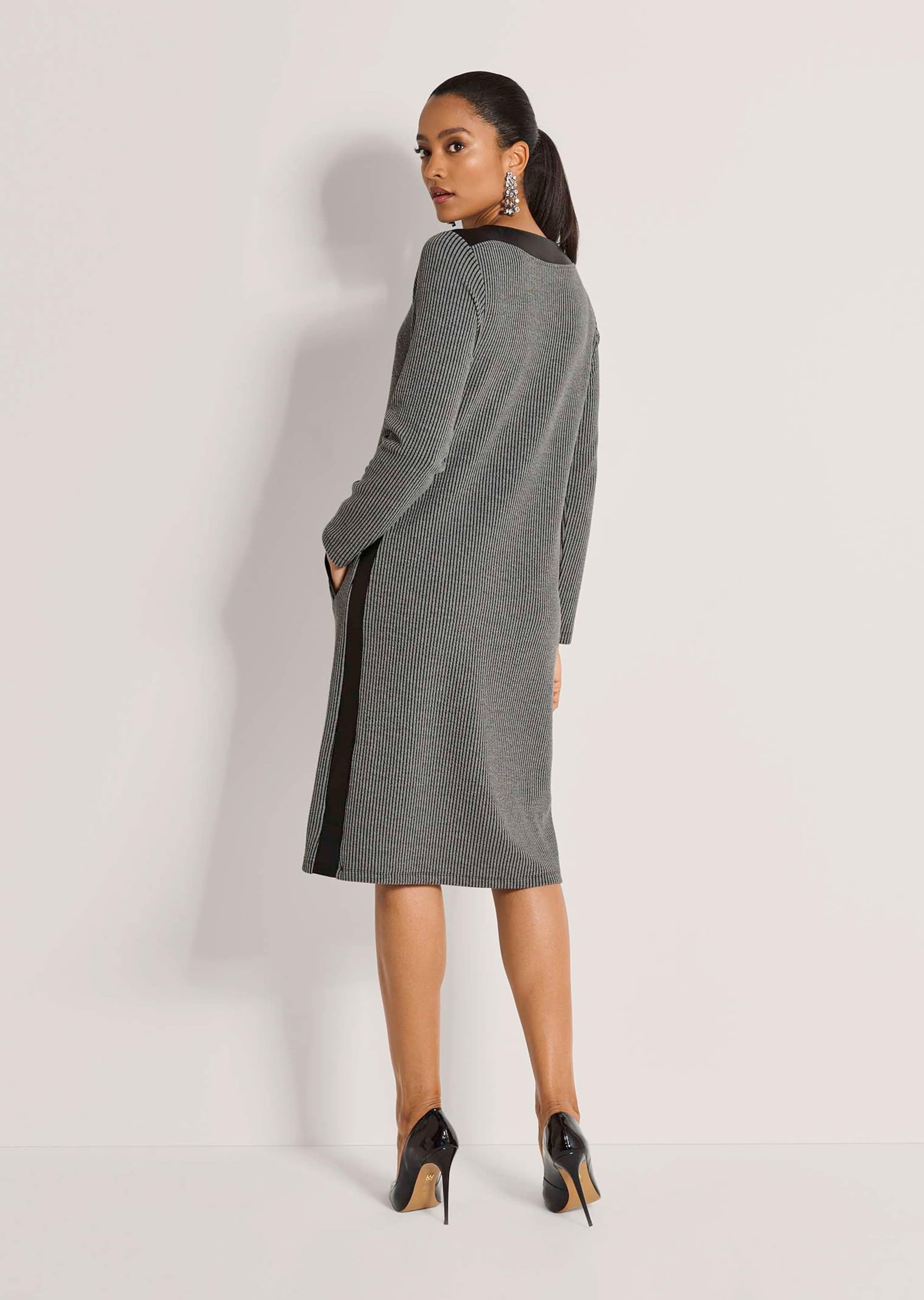MADELEINE Midikleid »Kleid Etuikleid mit Leder-Optik-Besatz« Ohne Tasche