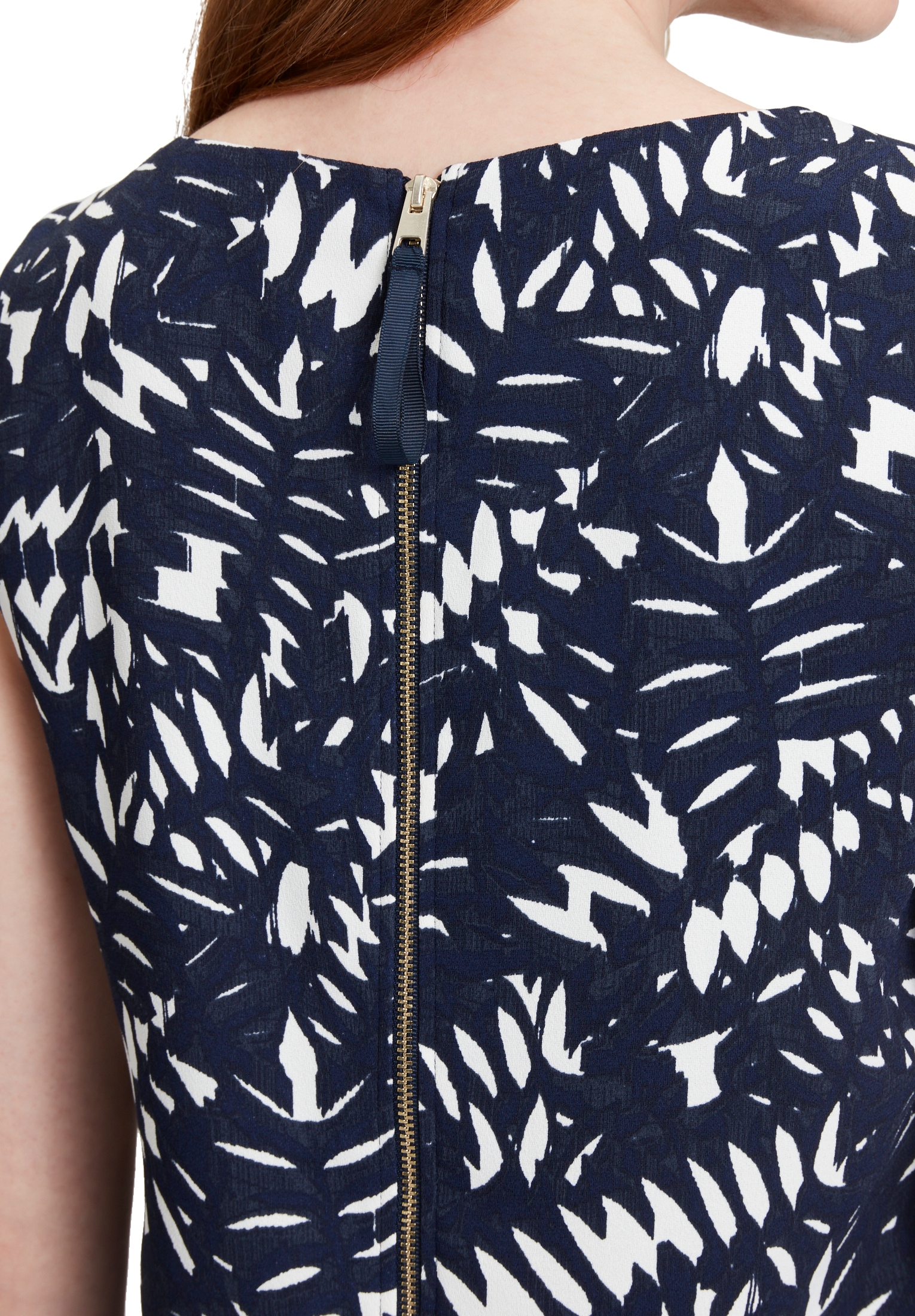 Betty&Co Sommerkleid »Sommerkleid mit Reißverschluss«