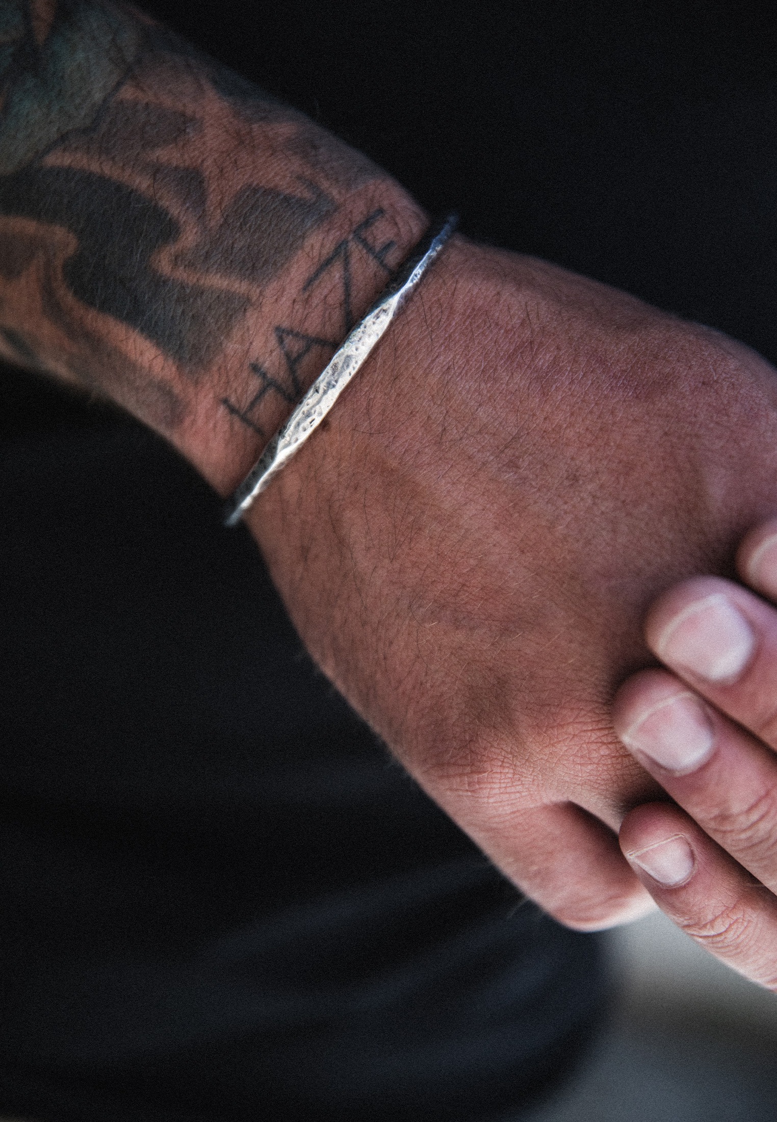 HAZE & GLORY Armreif »Armband Armreif - Death To The Ordinary 925 Silber«