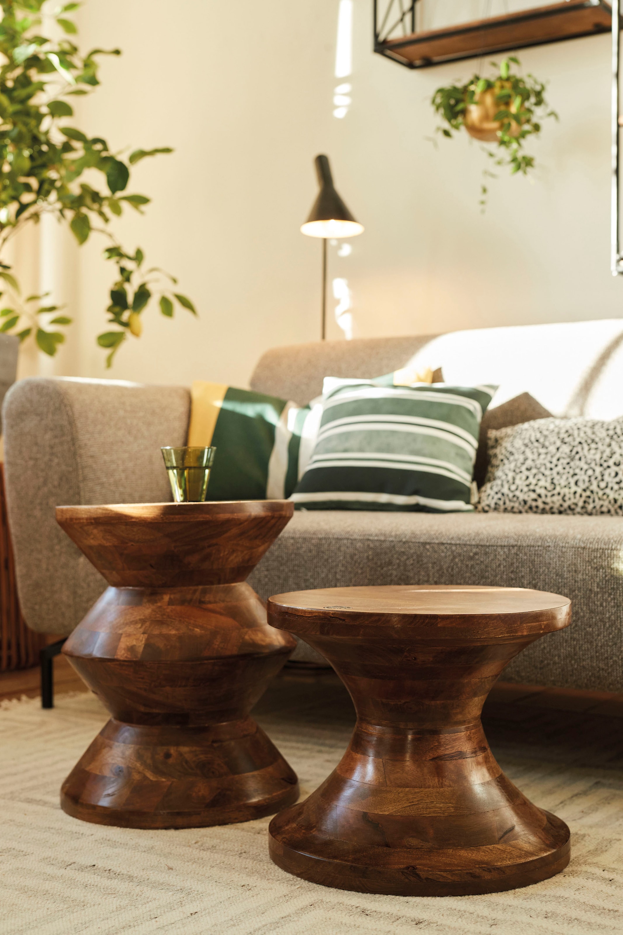 TOM TAILOR HOME Hocker »T-WOOD STOOL HIGH«, dekorativer Hocker aus Mangoholz, mit Knopfdetail