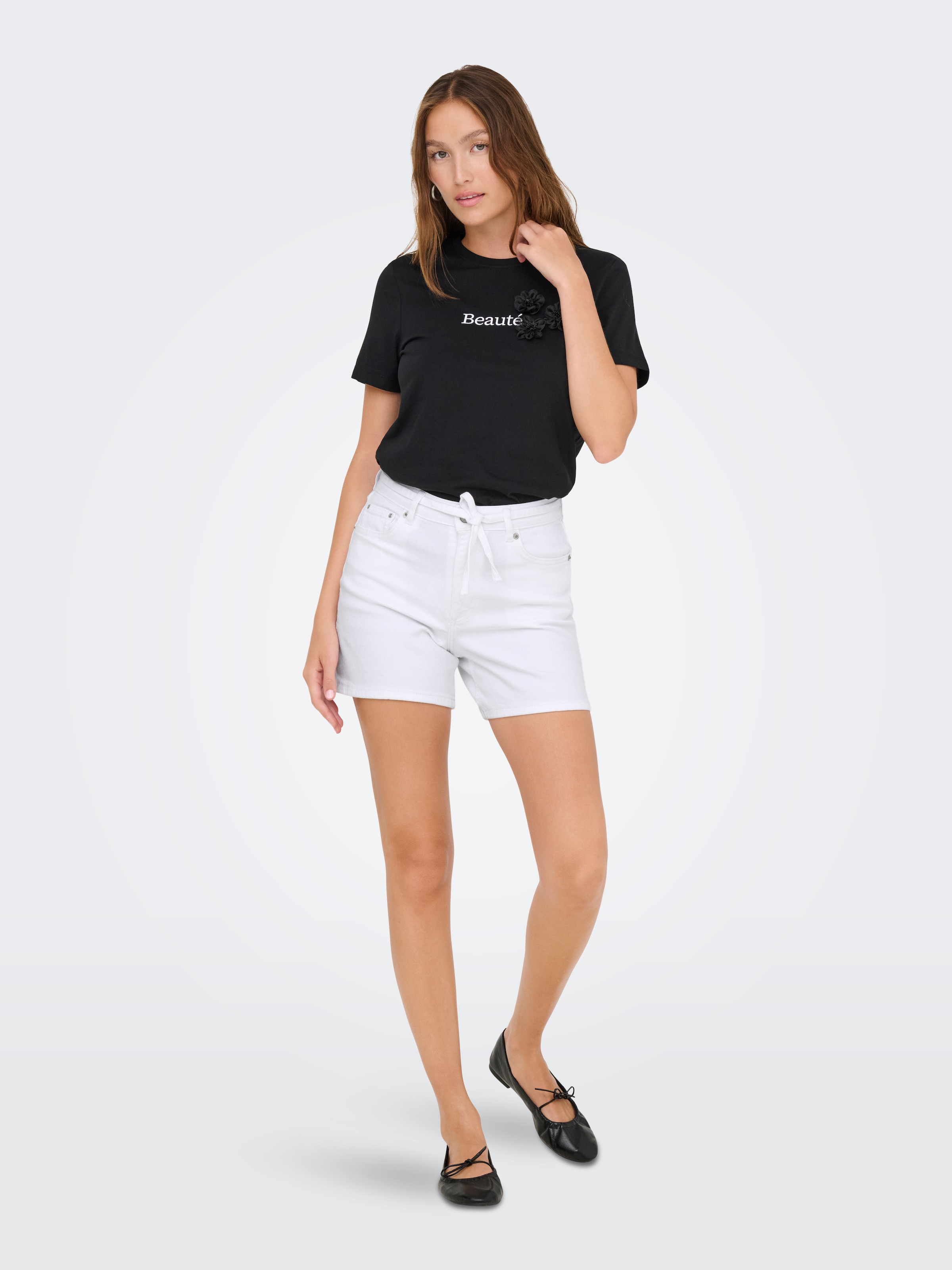 ONLY Jeansshorts »ONLGIANNA MW BELTED SHORTS AZG DNM NOOS« Baumwollmischung, regular fit, Regular Waist