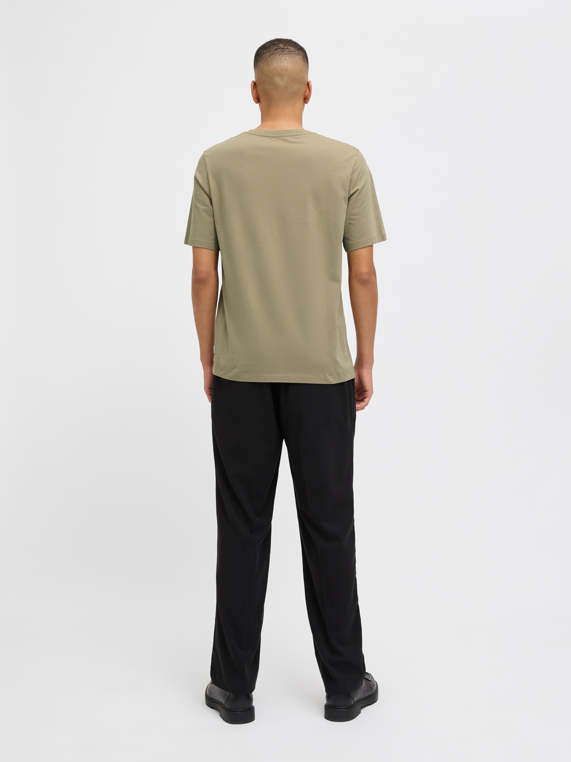 Jack & Jones Rundhalsshirt »JJEORGANIC BASIC TEE SS O-NECK NOOS«, mit Rundhalsausschnitt