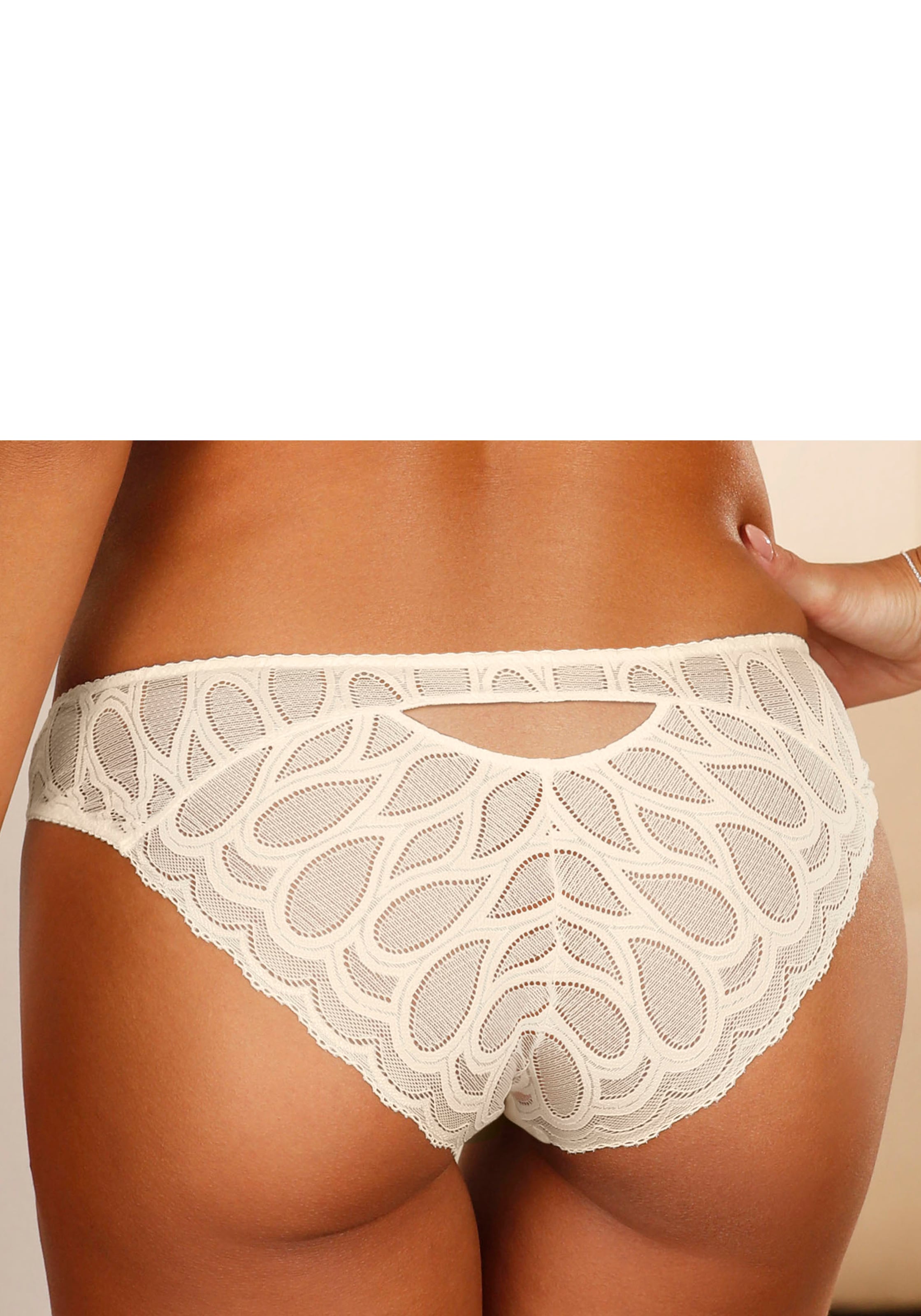 LASCANA Tanga »Evita«, mit Cutout hinten