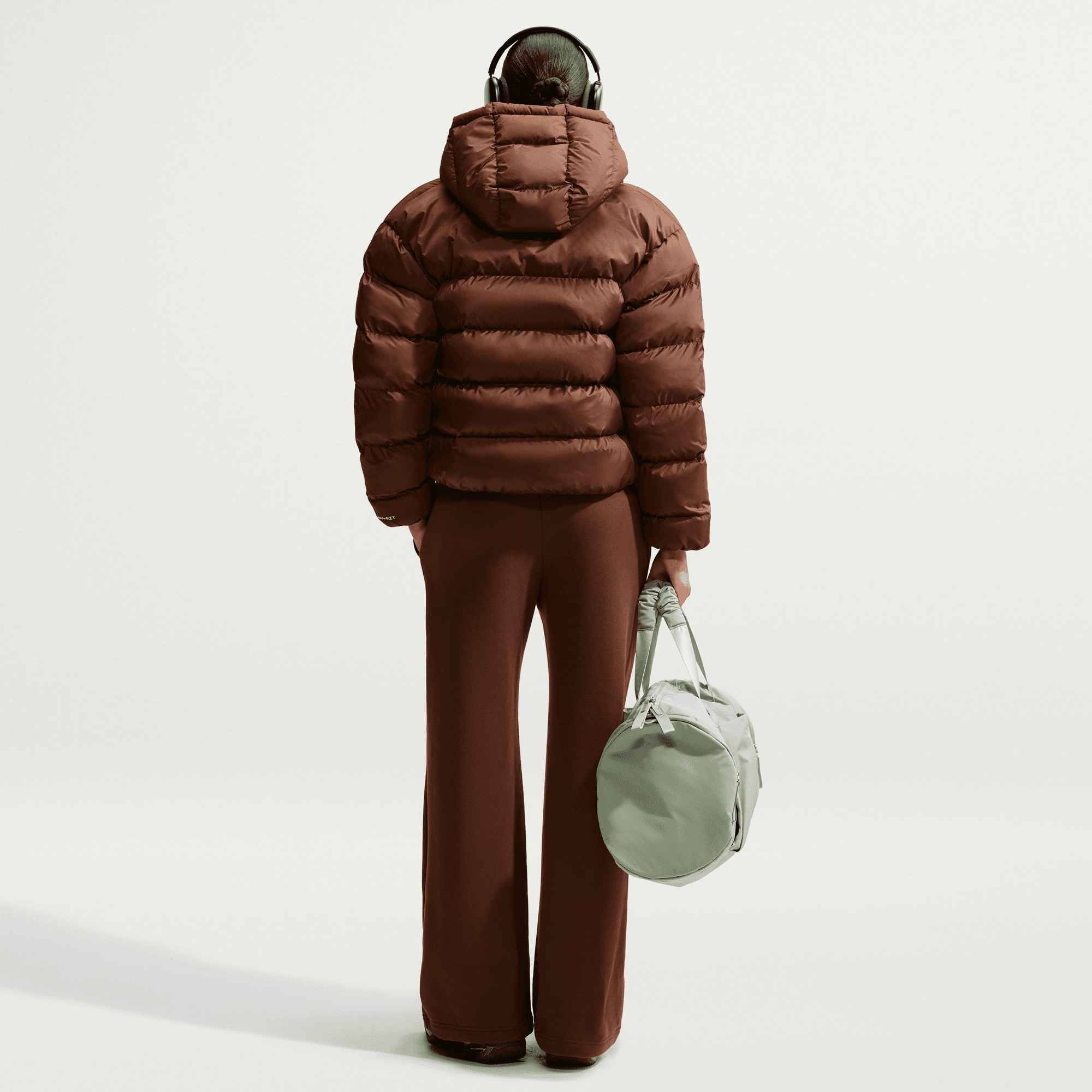 Nike Sportswear Outdoorjacke »W NK TF SYN CLSSC JKT« sportlicher Schnitt, in den Größen XS bis XXL erhältlich