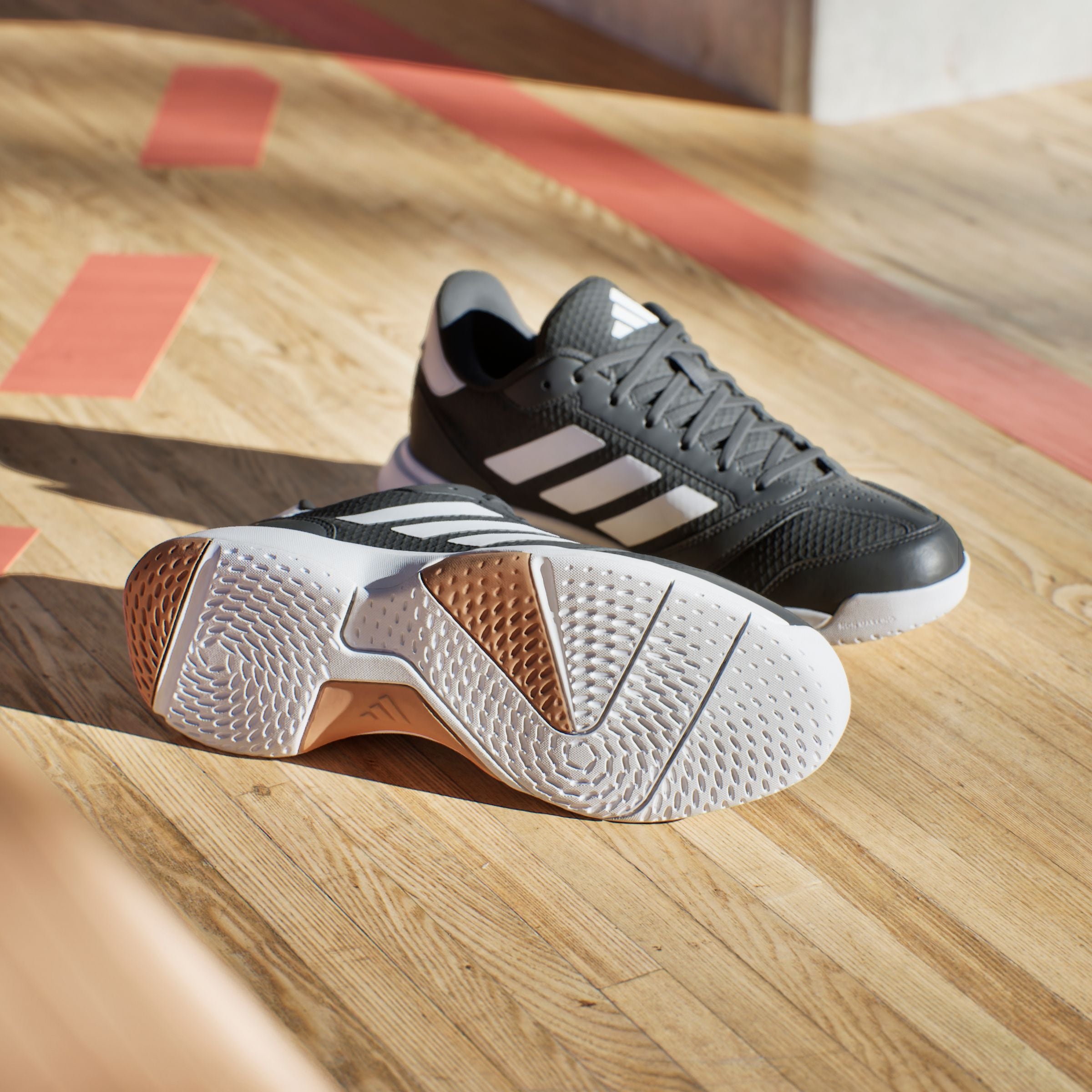 adidas Performance Hallenschuh, geeignet für jeden Hallensport