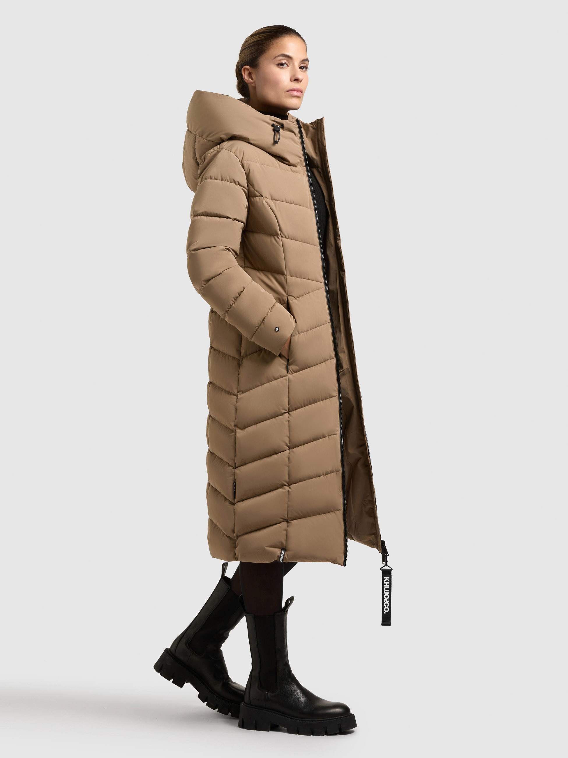 khujo Steppmantel »FISKA« Kapuze mit elastischem Kordelzug