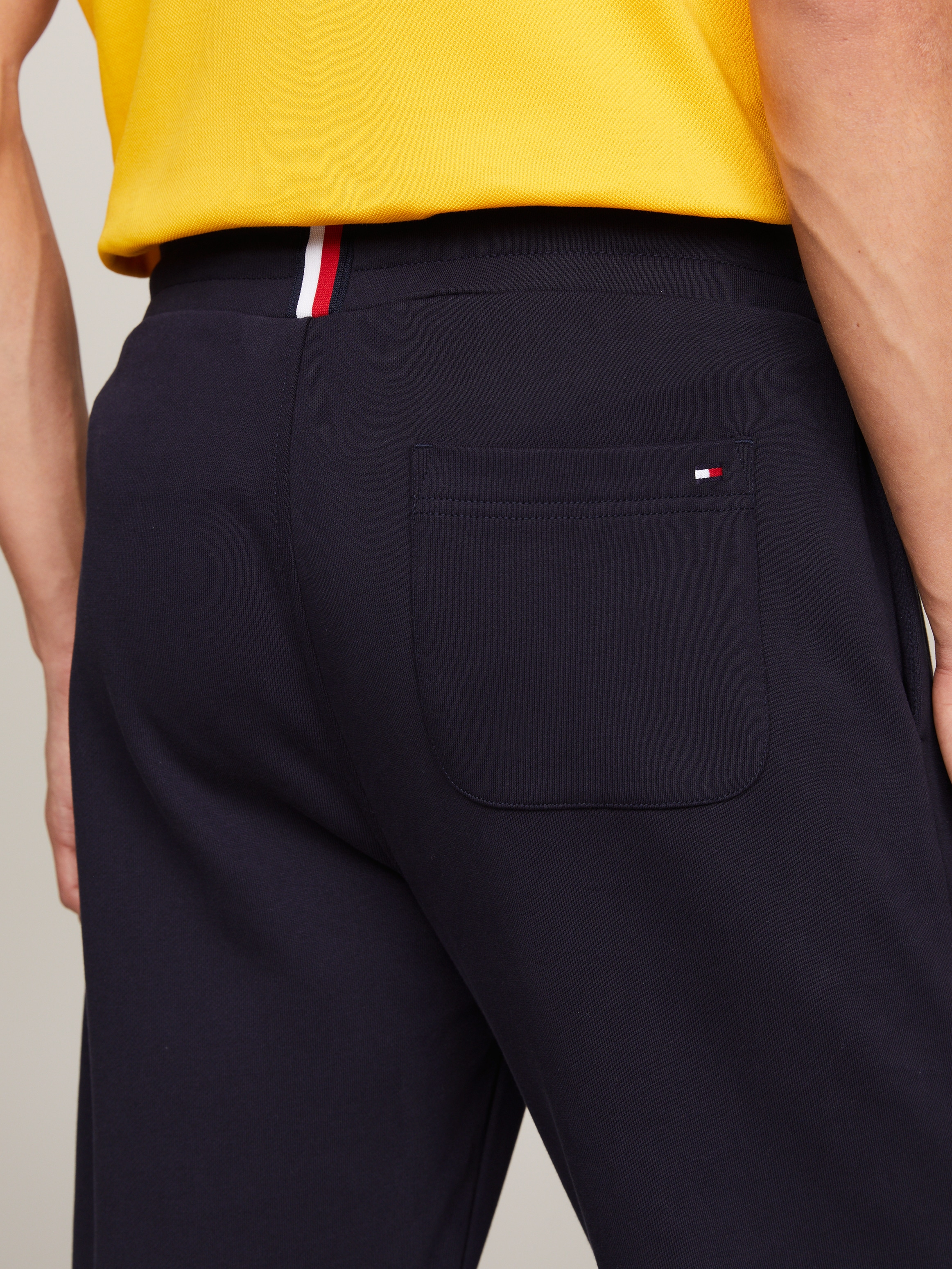 Tommy Hilfiger Sweathose »BASIC BRANDED SWEATPANTS«, mit großem Tommy Hilfiger Schriftzug
