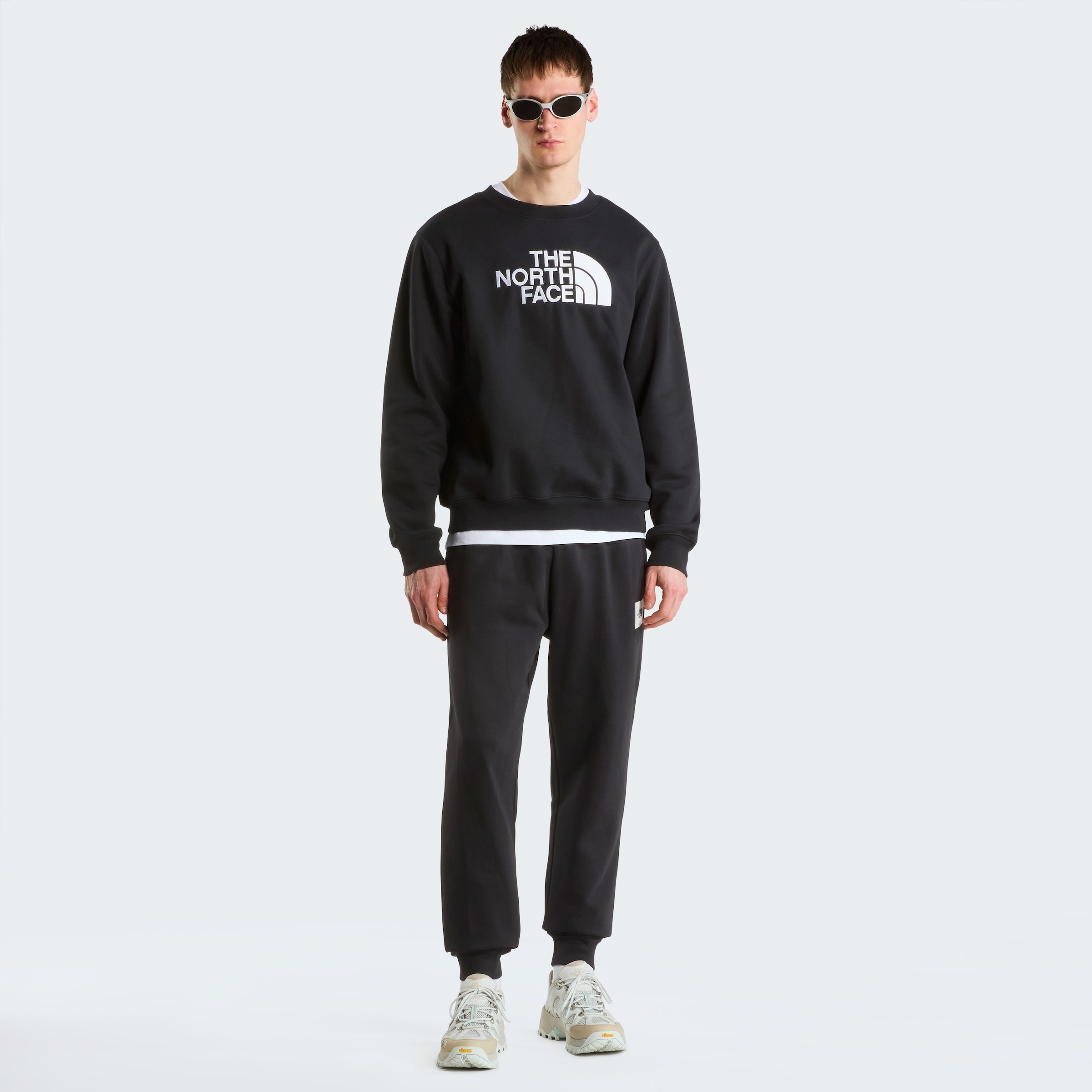 The North Face Sweatshirt »M TNF ESSENTIAL DREW PEAK REGULAR CREW«

