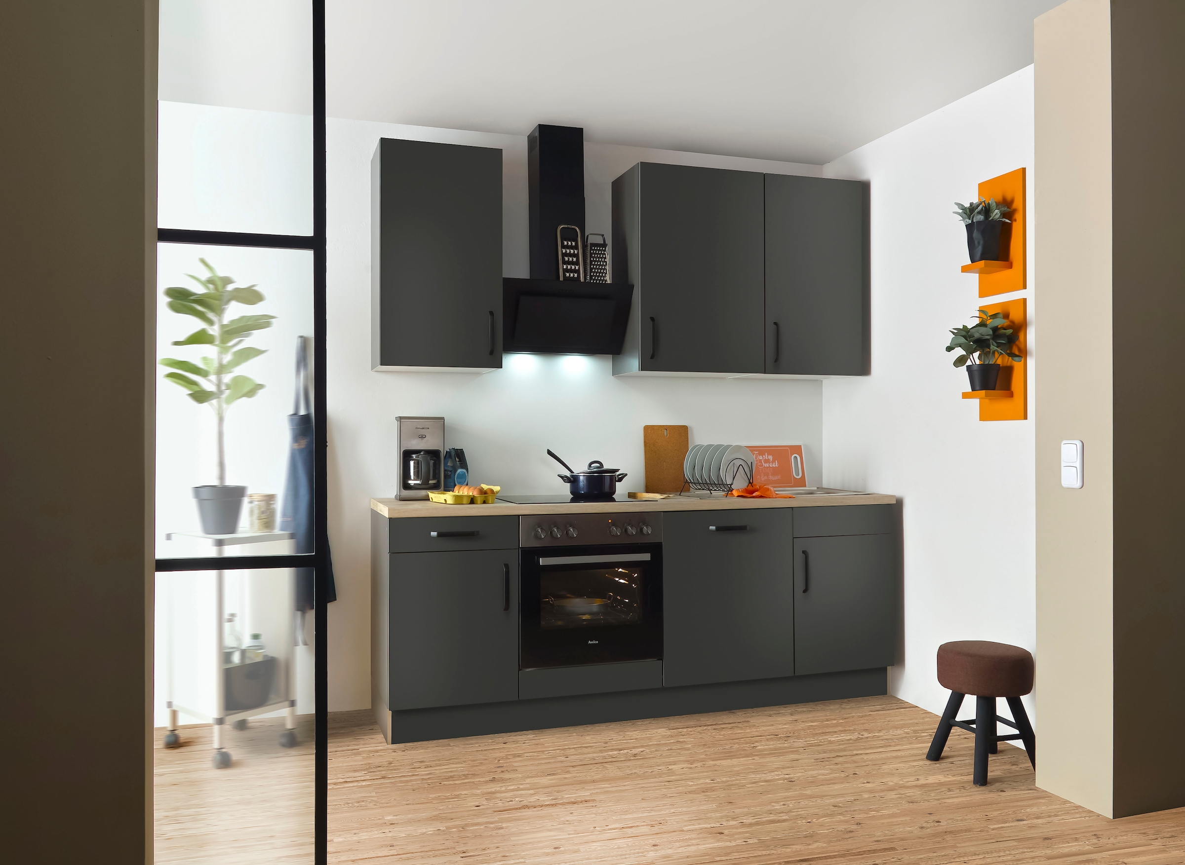 wiho Küchen Küchenzeile »"Simi", wahlweise mit E-Geräten, mit verstellbaren Füßen«, Soft-Close-Funktion in Schubkästen und Auszügen, Breite 220 cm