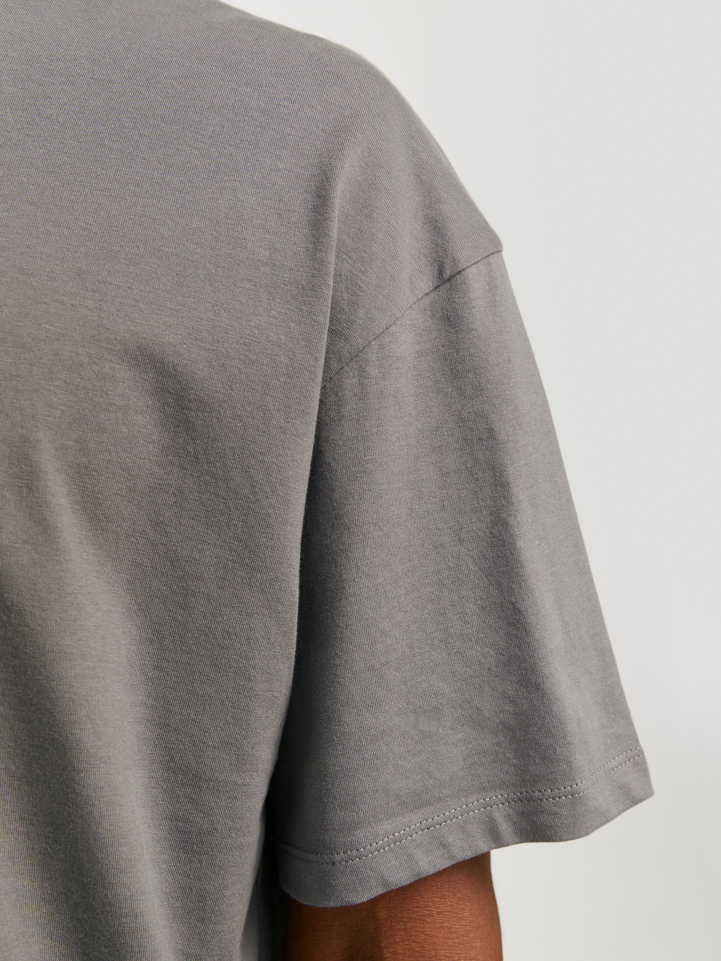 Jack & Jones Oversize-Shirt »JJEBRADLEY TEE SS O-NECK NOOS«, mit Rundhalsausschnitt