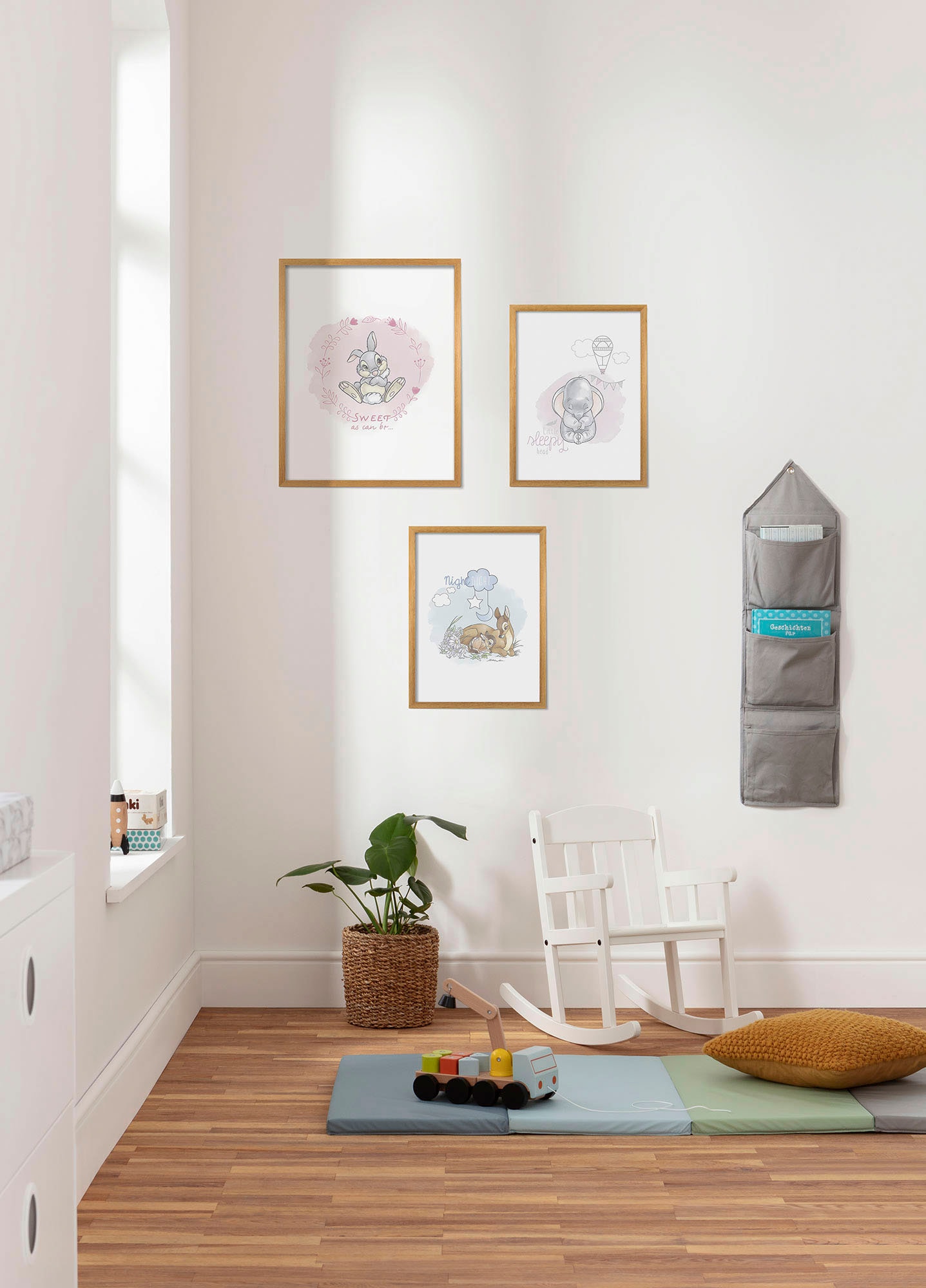 Komar Bild mit Rahmen »First Friends«, maschinell