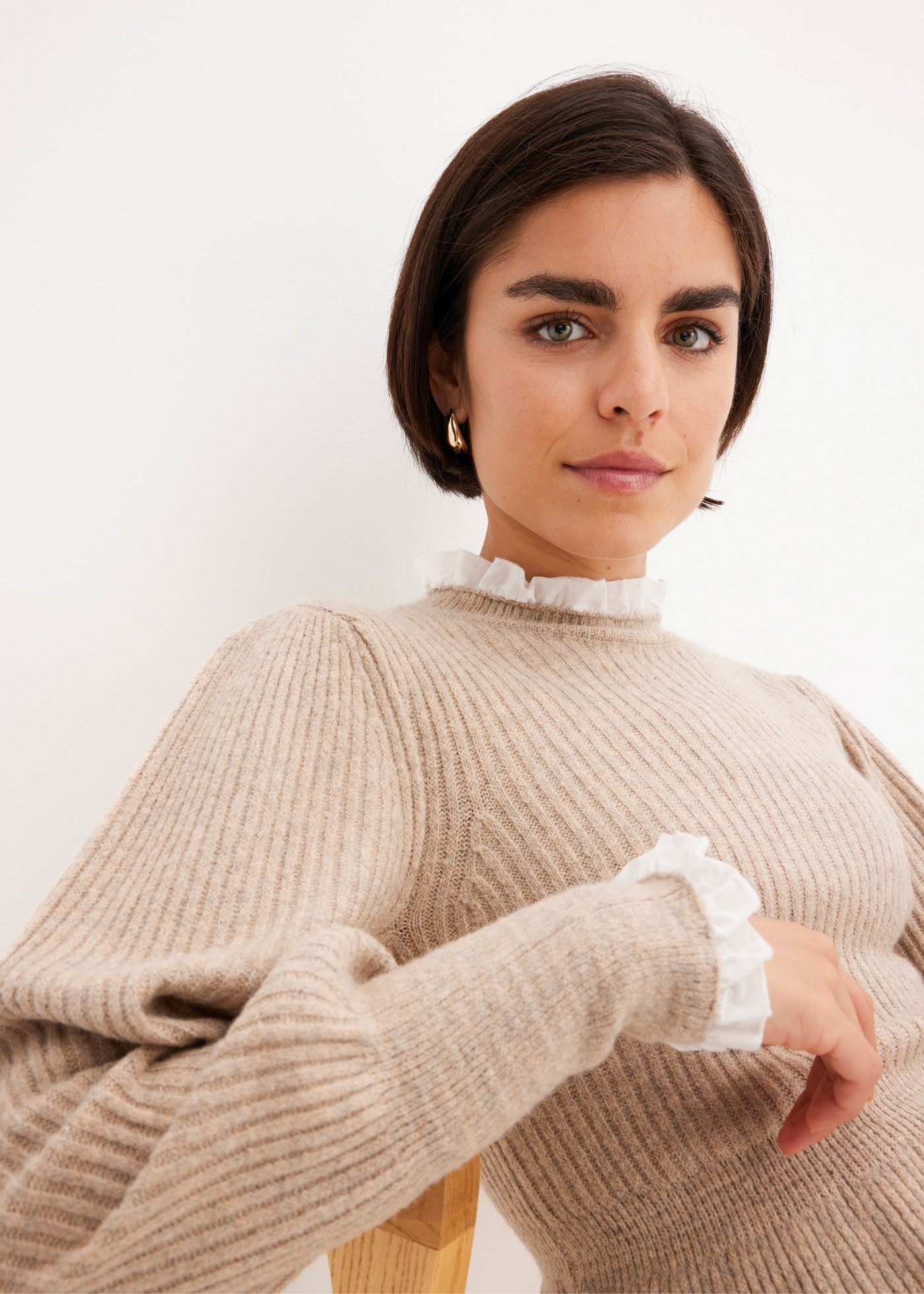 bonprix Strickpullover »Pullover« aus Polyester und Elasthan, mit Blusen-Einsatz, bequeme Passform