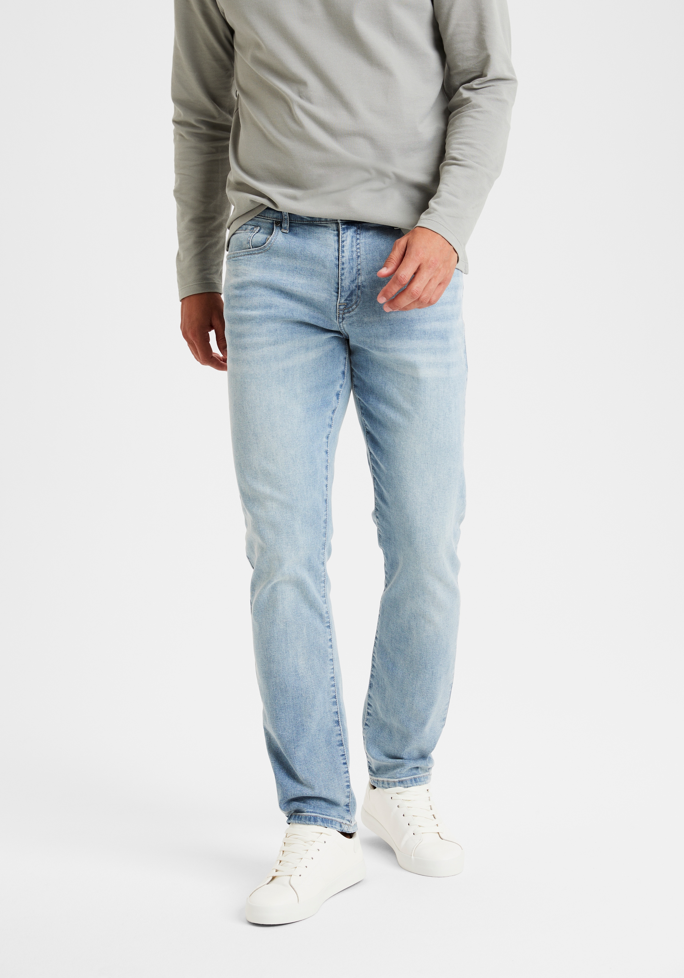 Buffalo 5-Pocket-Jeans »Straight-fit«, mit normaler Bundhöhe, aus elastischer Denim-Qualität
