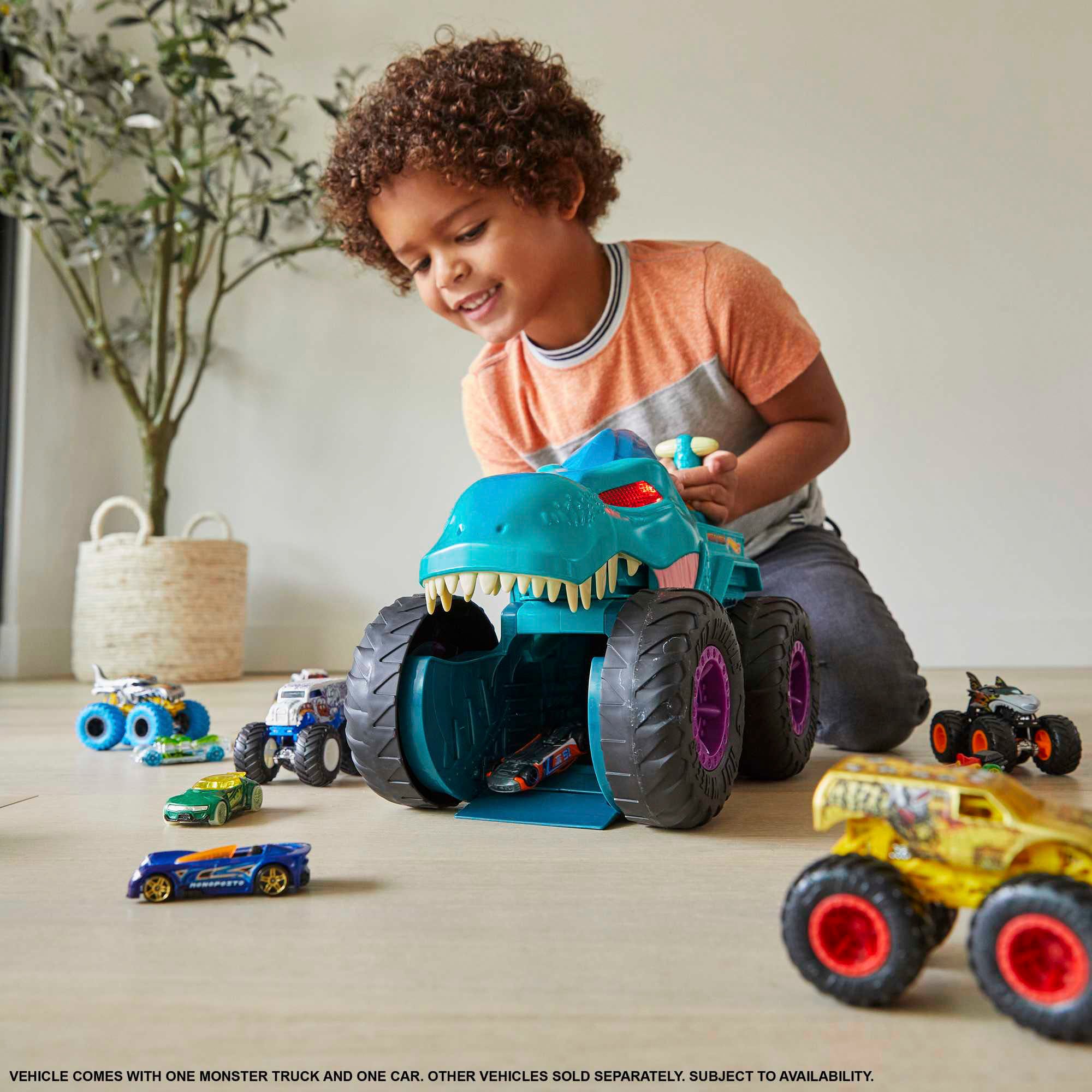 Hot Wheels Spielzeug-Monstertruck »Mega-Wrex«, mit Licht und Sound