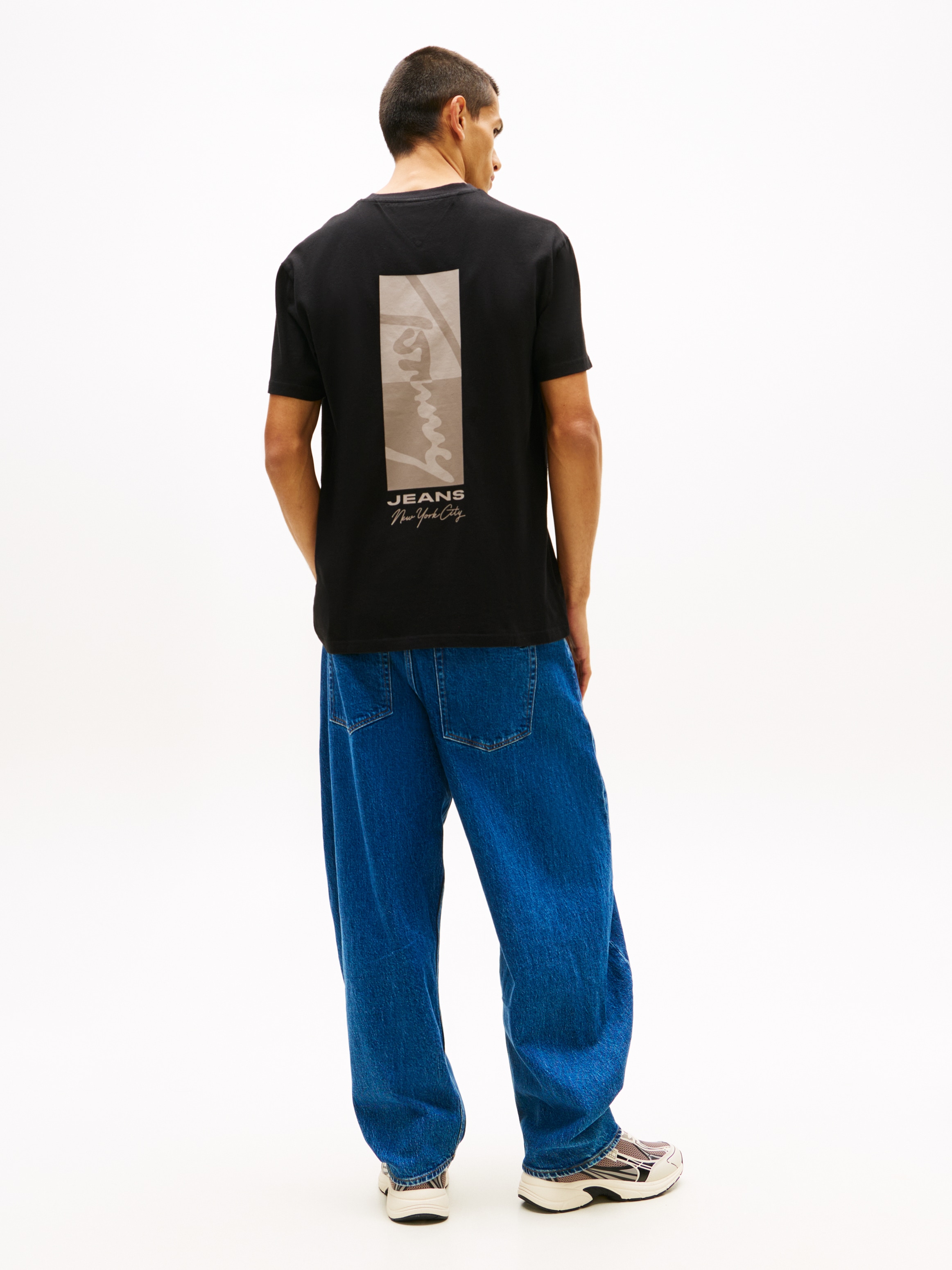 Tommy Jeans T-Shirt »TJM REGULAR SIGN BLOCK« Regular fit mit Rundhalsausschnitt