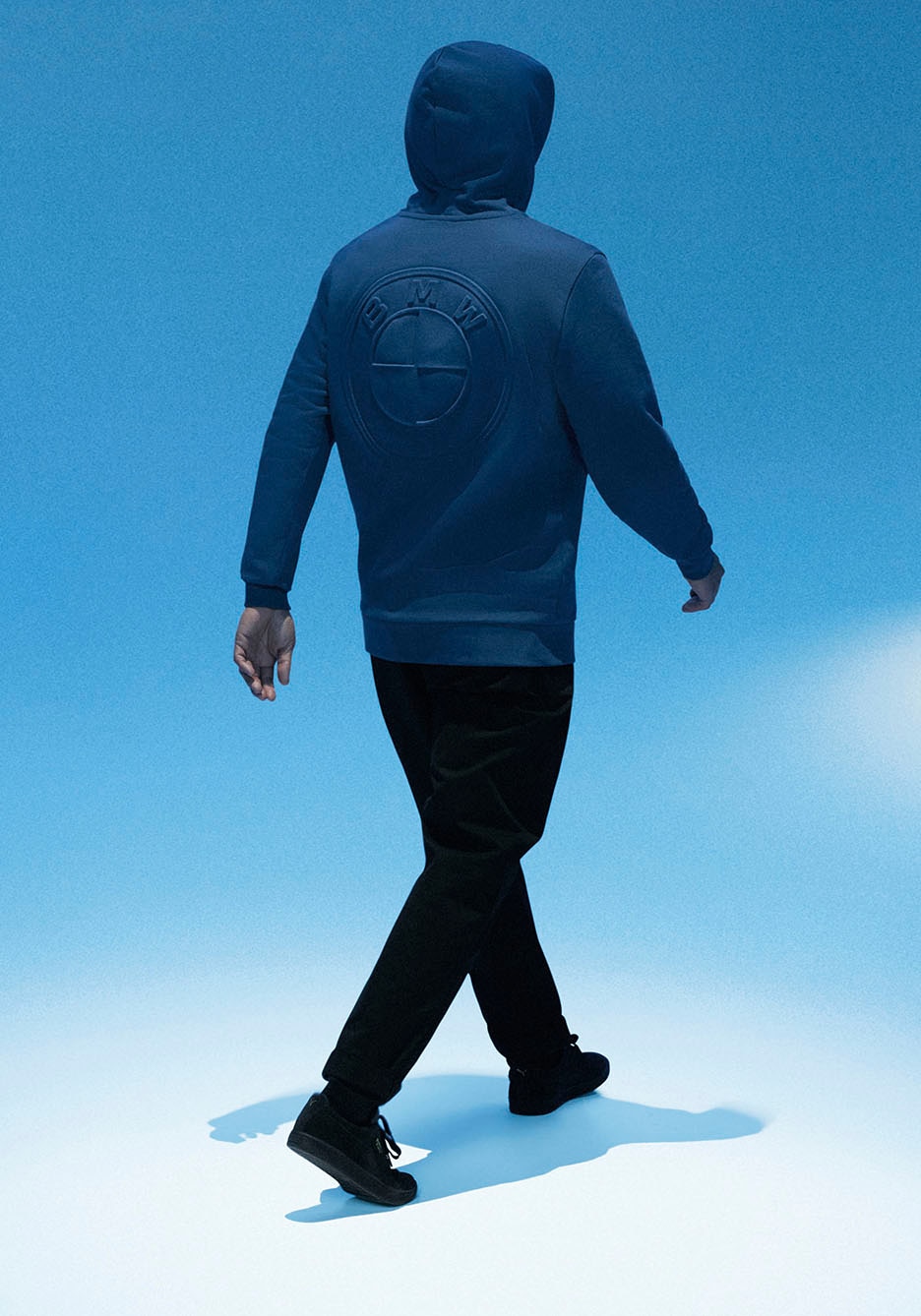 BMW Hoodie, mit farbgleichem Logo auf der Rückseite