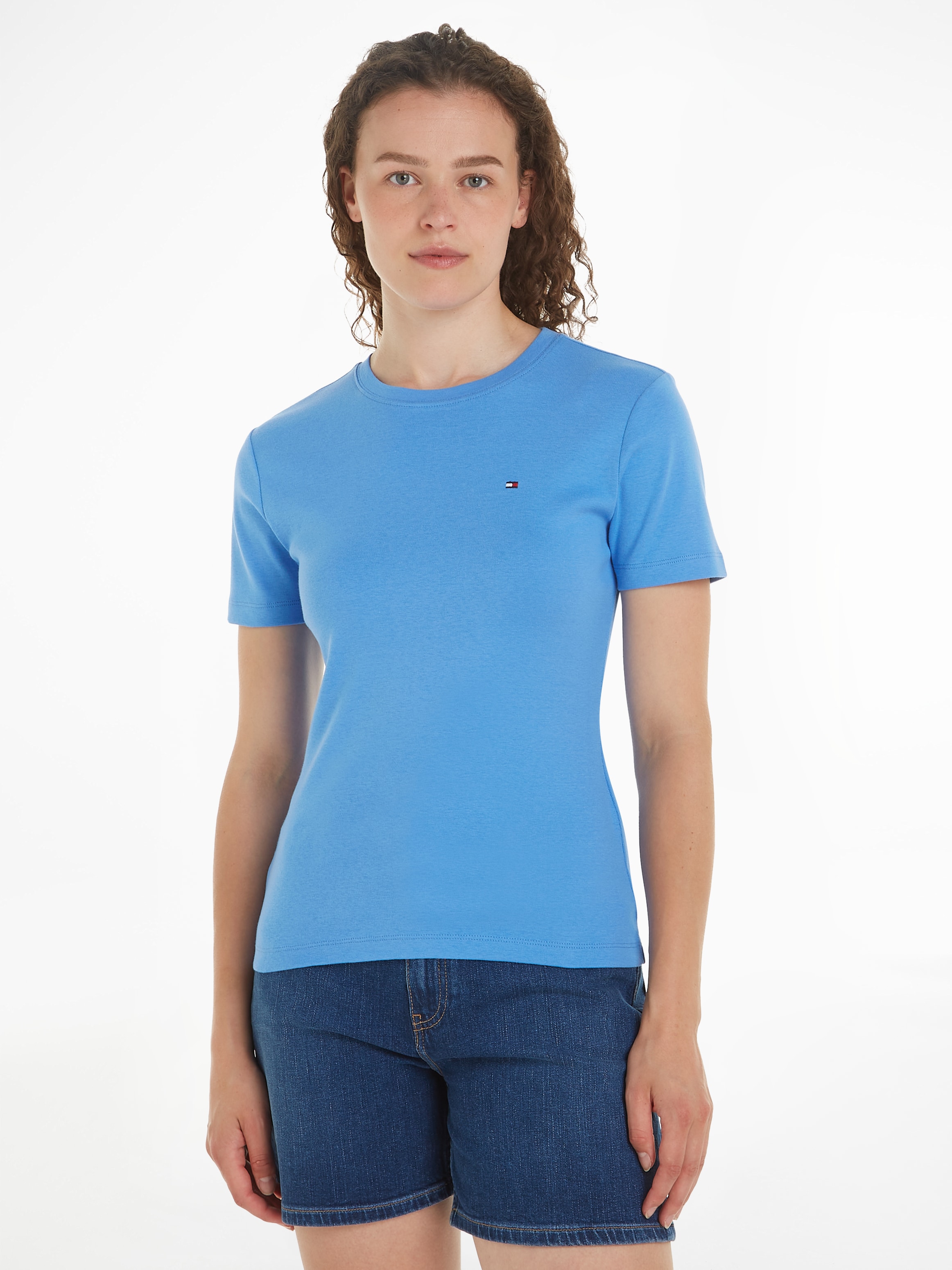 Tommy Hilfiger T-Shirt »SLIM CODY C-NK SS«, mit Logostickerei