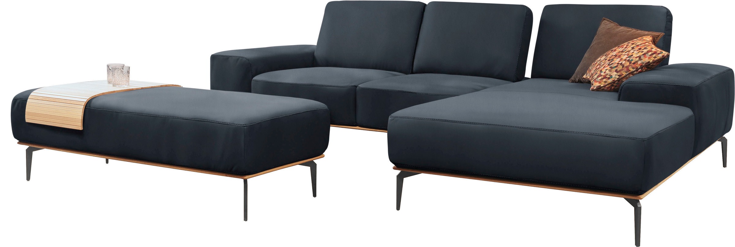 W.SCHILLIG Ecksofa »run, Designsofa mit tollem Sitzkomfort, bequem, L-Form«, mit Holzsockel, Füße in Schwarz pulverbeschichtet, Breite 279 cm
