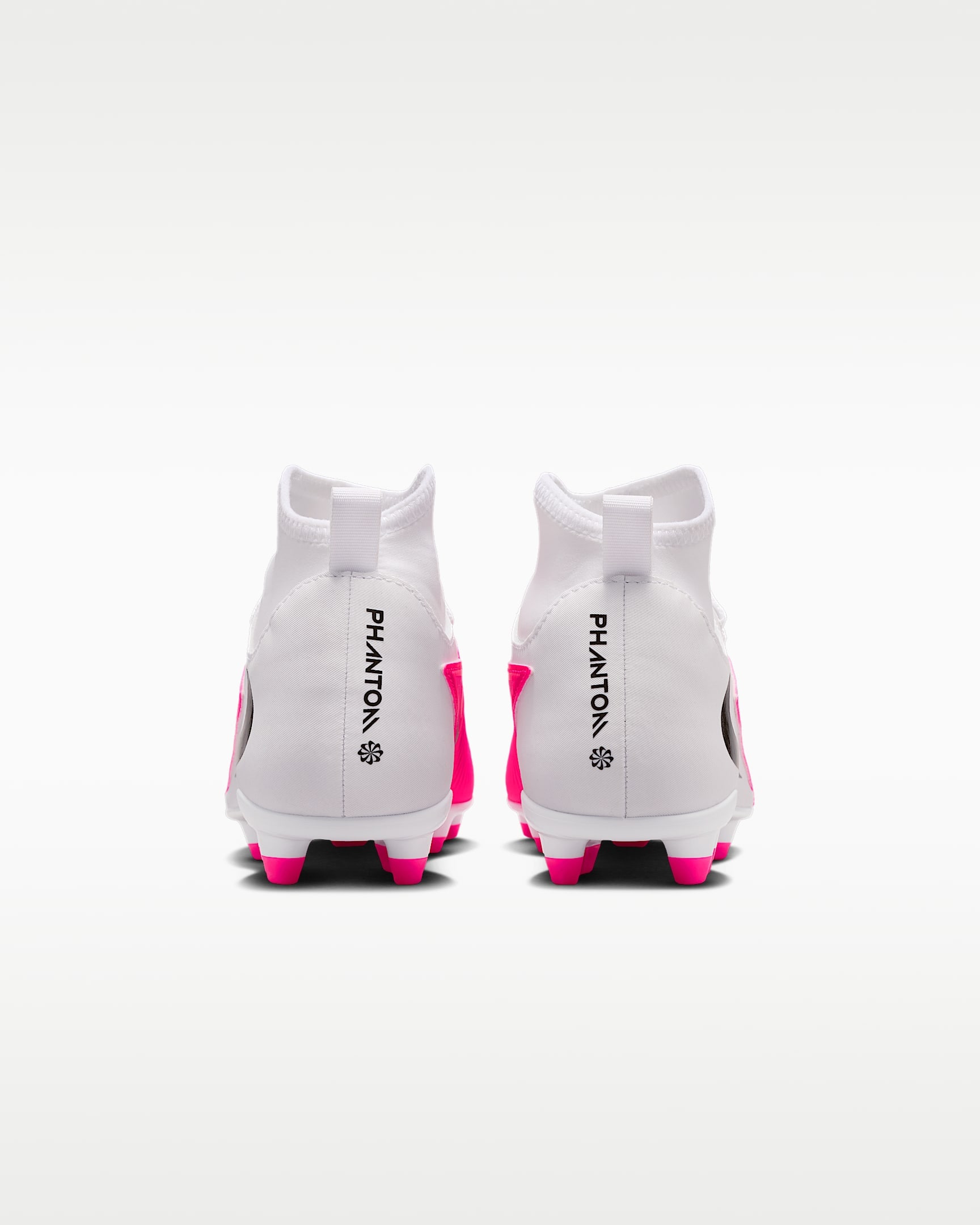 Nike Fußballschuh »JR PHANTOM 6 HIGH CLUB FGMG T«  Außensohle für Rasenplätze, für Kinder & Jugendliche