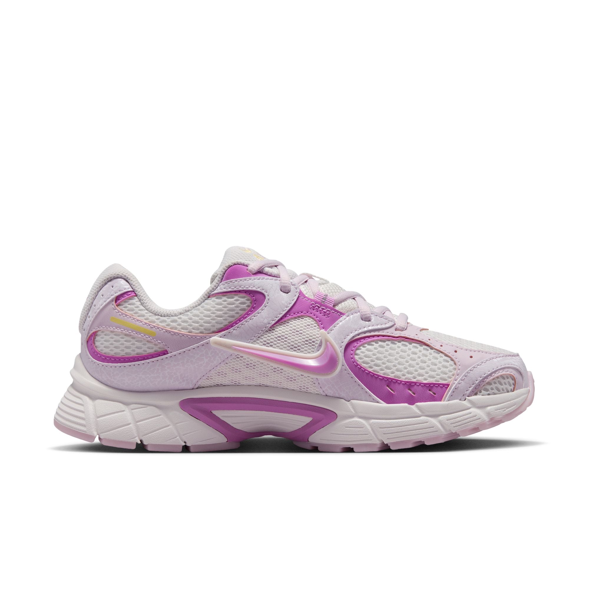 Nike Sportswear Sneaker »W V5 RNR DF«  inspiriert vom Design des Y2K Nike Vomero 5