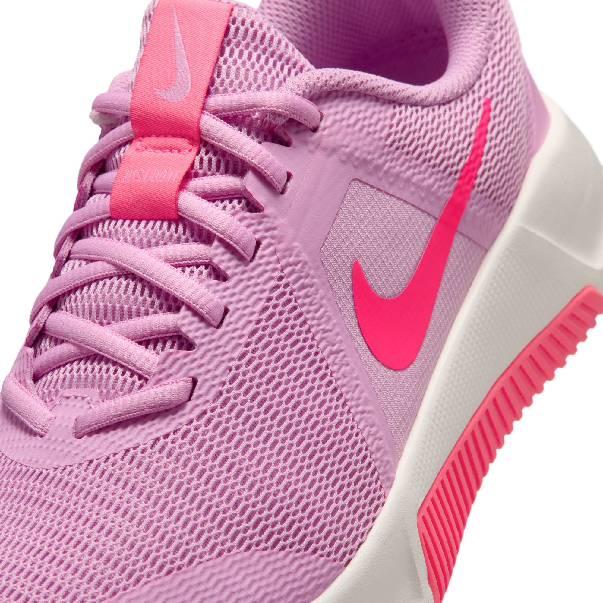 Nike Trainingsschuh »MC TRAINER 3«  ideal für Gym und Fitnessstudio