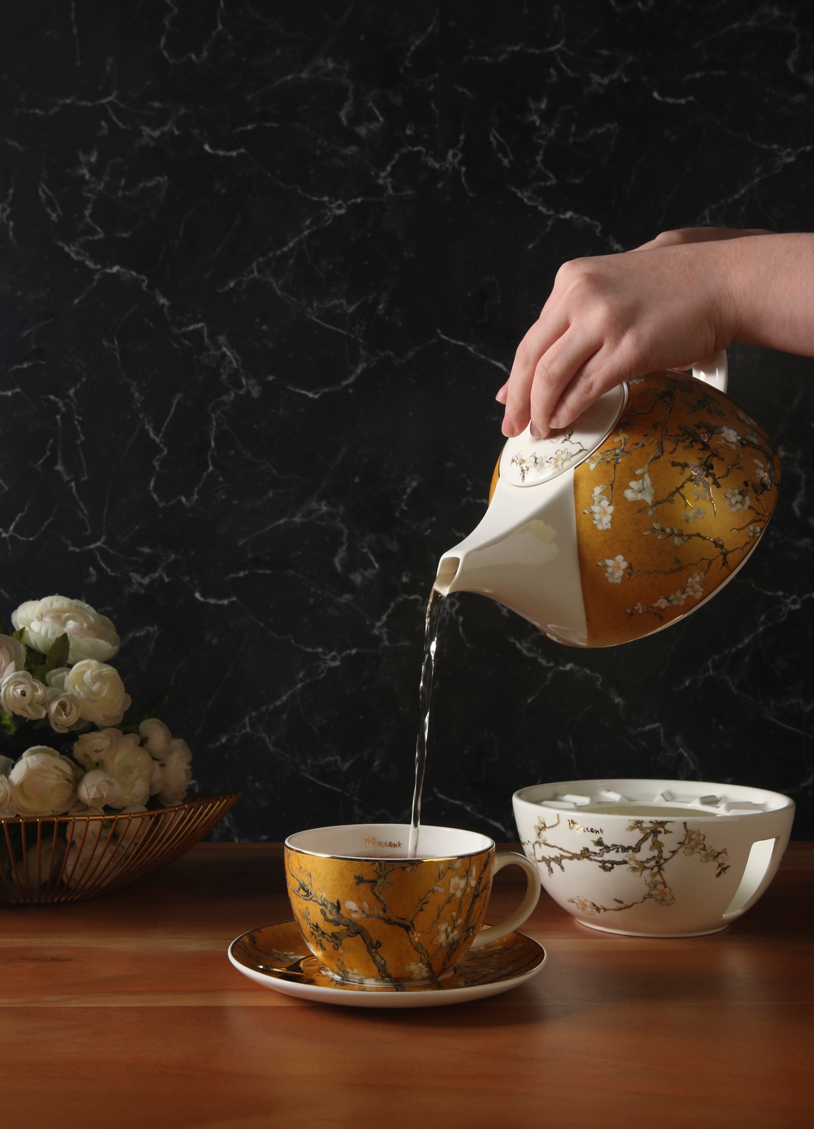 Goebel Kanne »Teekanne mit Stövchen Van Gogh- Mandelbaum« 1 Stk. tlg.