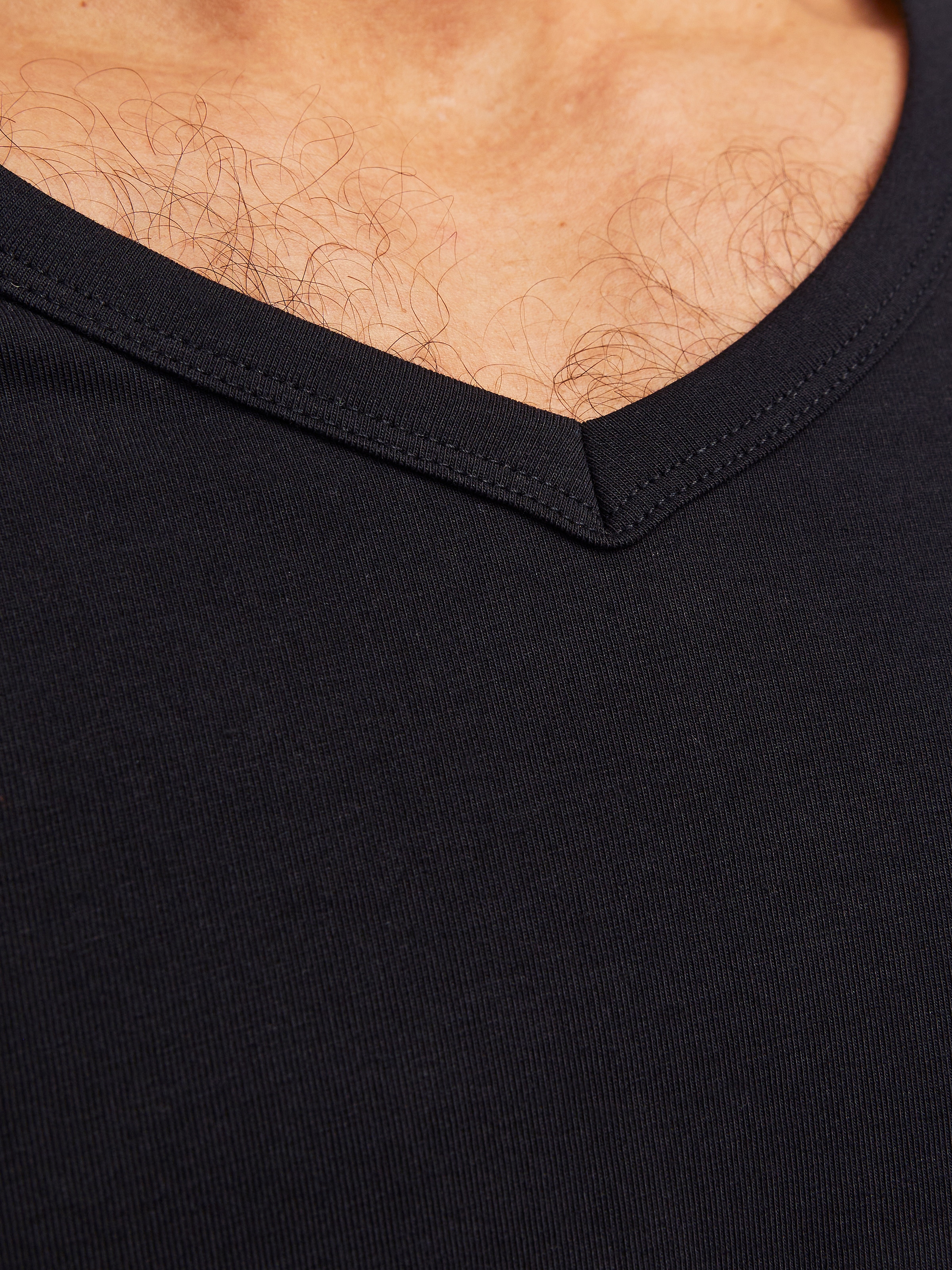 Jack & Jones T-Shirt »SLIM- FIT BASIC TEE V-NECK« mit V-Ausschnitt