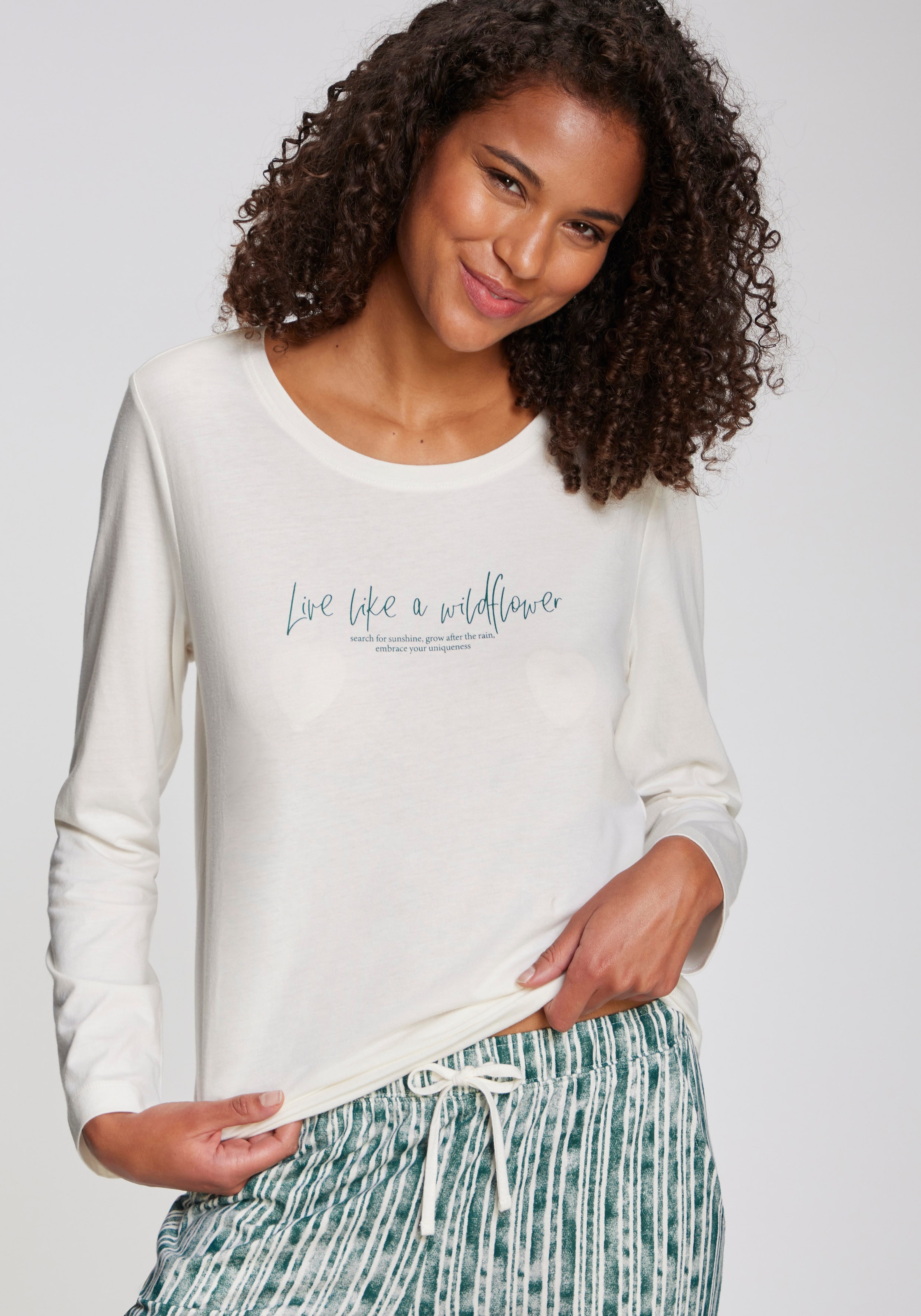 Vivance Dreams Pyjama 2-teilig, 2 tlg. Mit schönem Muster