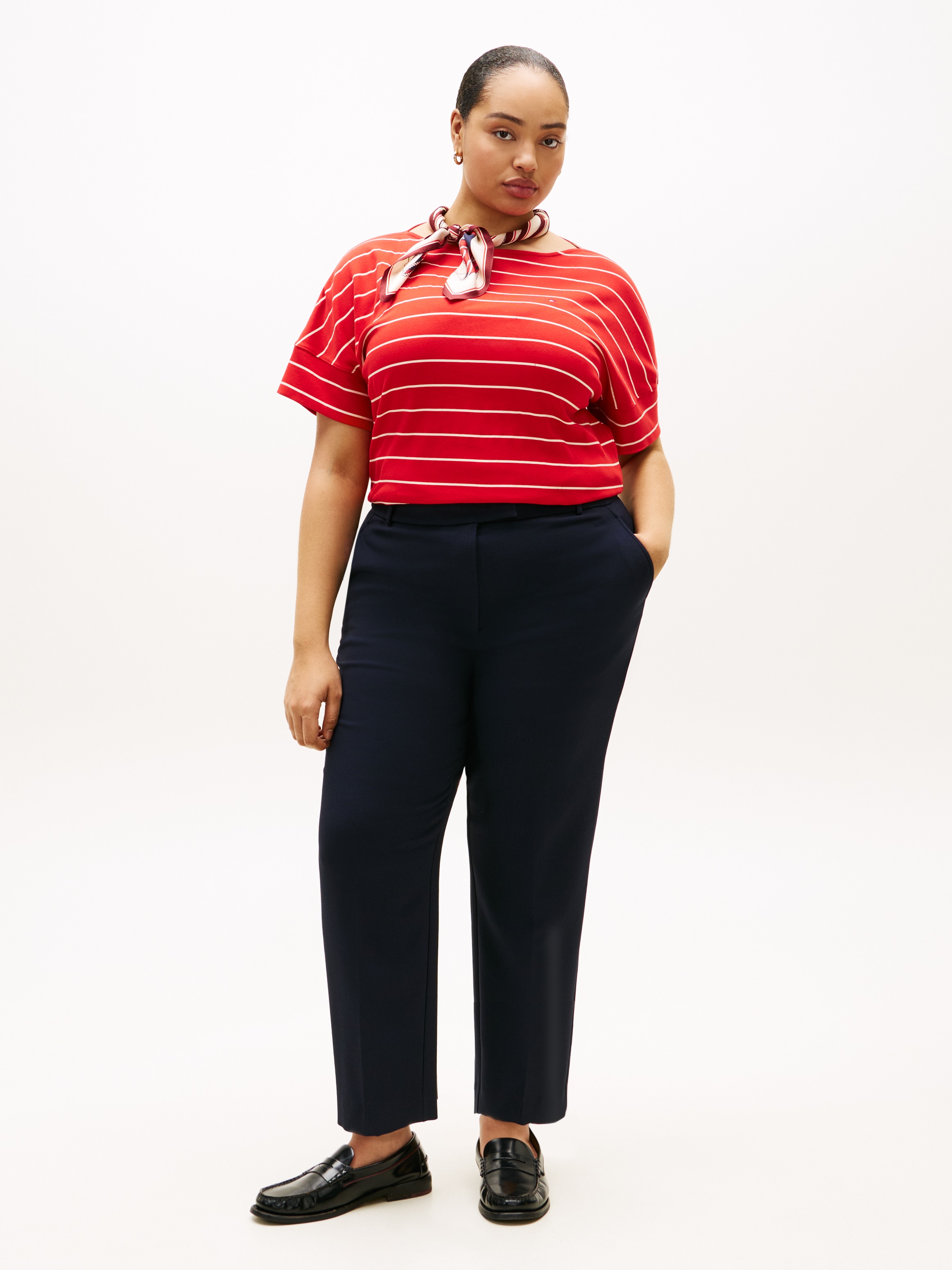 Tommy Hilfiger Curve Kurzarmshirt »CRV MDRN CODY CAP SLV C-NK TEE« in großen Größen