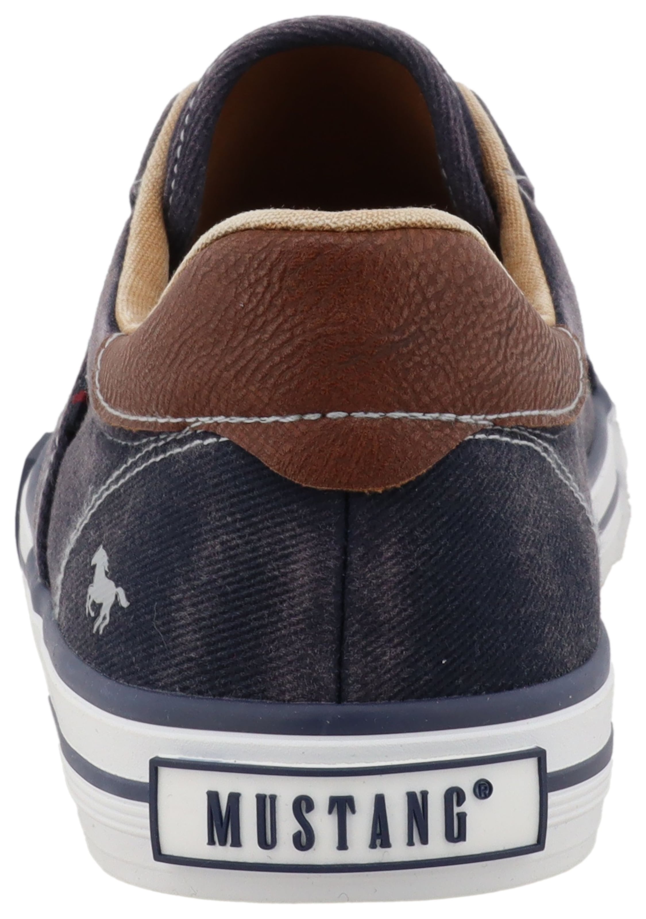 Mustang Shoes Slip-On Sneaker »Calogero«  Slipper, Freizeitschuh, Halbschuh mit Kontrastnähten