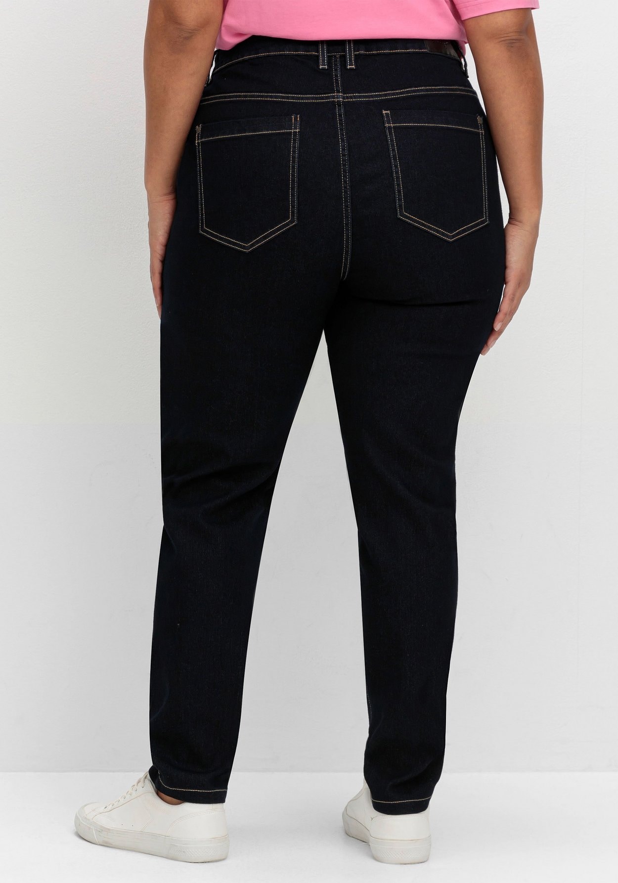 Sheego Stretch-Jeans »Schmale 5-Pocket-Jeans in cleaner Optik«