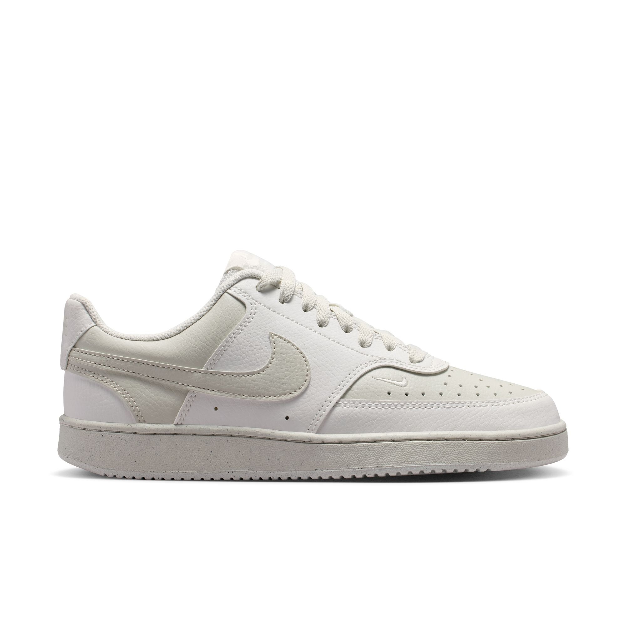 Nike Sportswear Sneaker »Court Vision Low Next Nature«  inspiriert vom Design des Nike Air Force