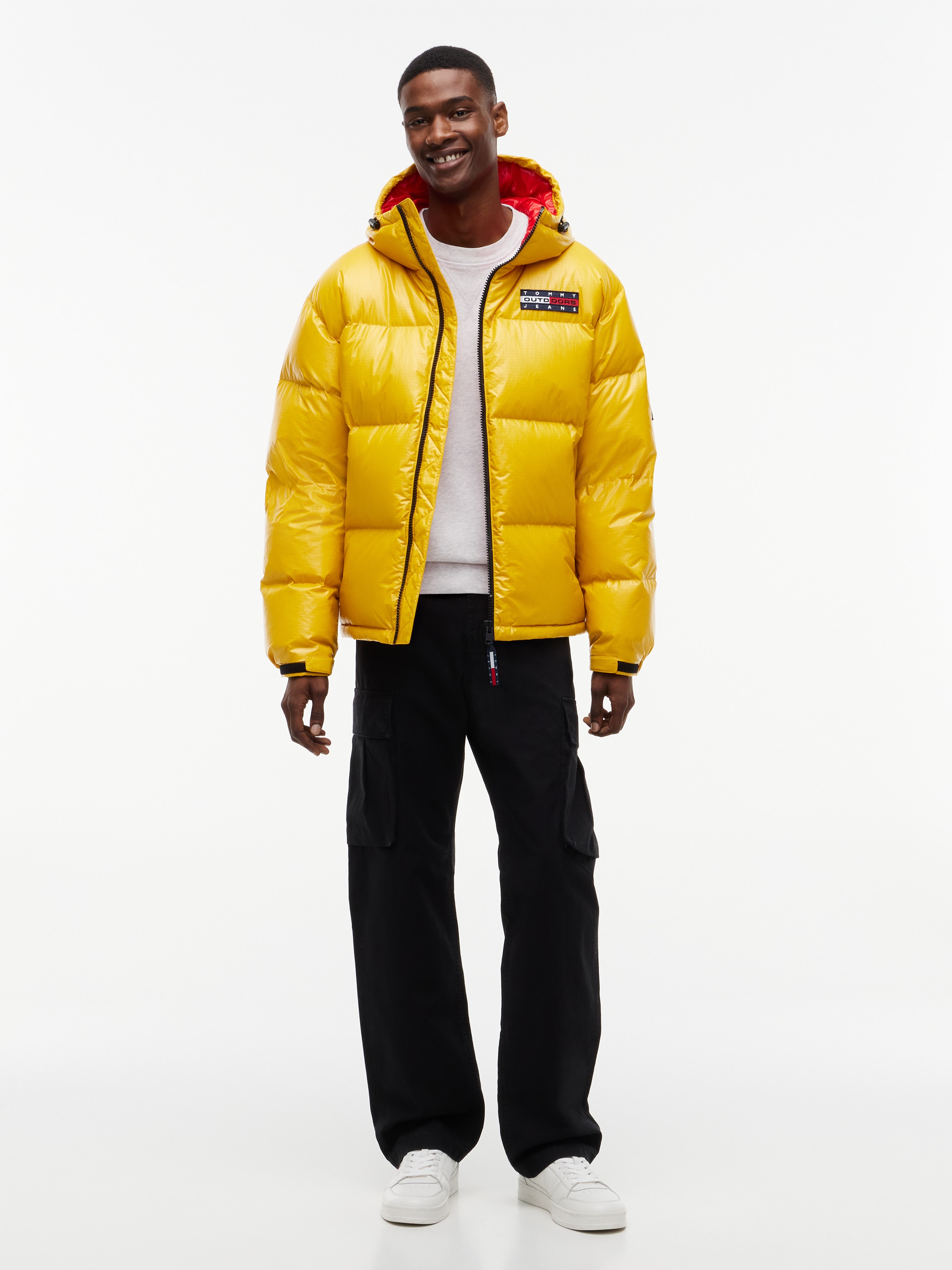 Tommy Jeans Daunenjacke »TJM ALASKA OUTDOORS DOWN« ohne Kapuze mit Daunenfüllung, leicht glänzende Oberfläche