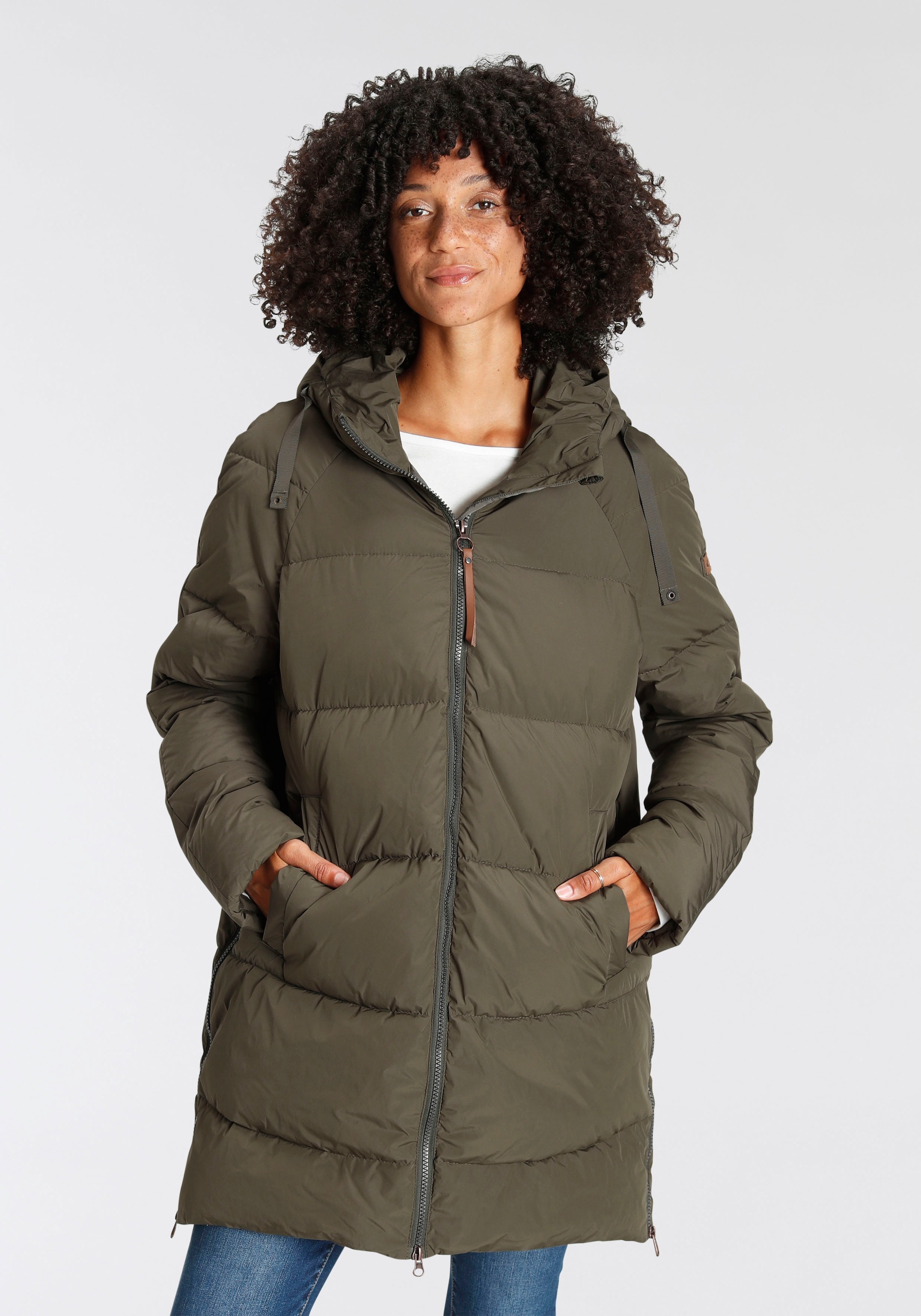 camel active Funktionsmantel, mit warmer Wattierung und fester Kapuze, unifarben kaufen