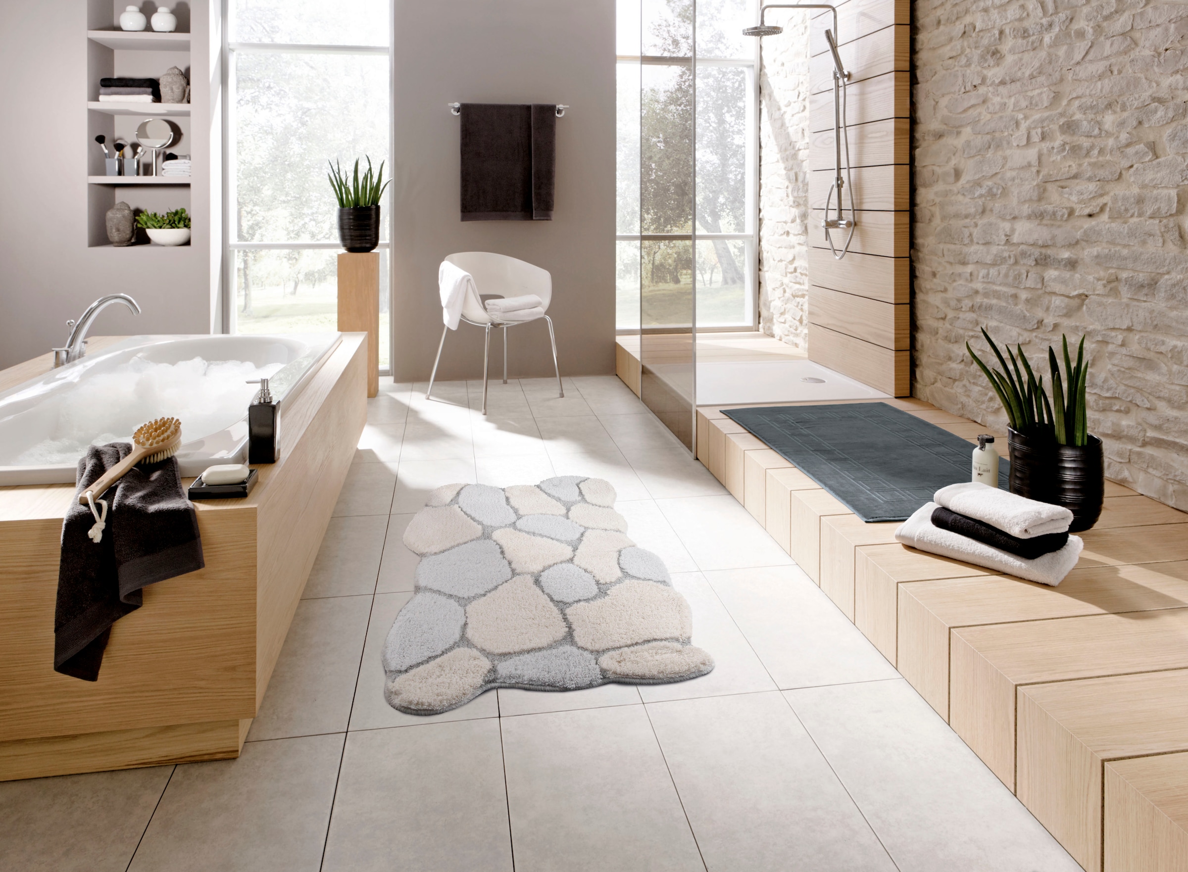 Kleine Wolke Badematte »Brick« Höhe 22 mm rutschhemmend beschichtet Zweifarbiger Stein-Look in Creme & Grau mit geschwungenen Formen