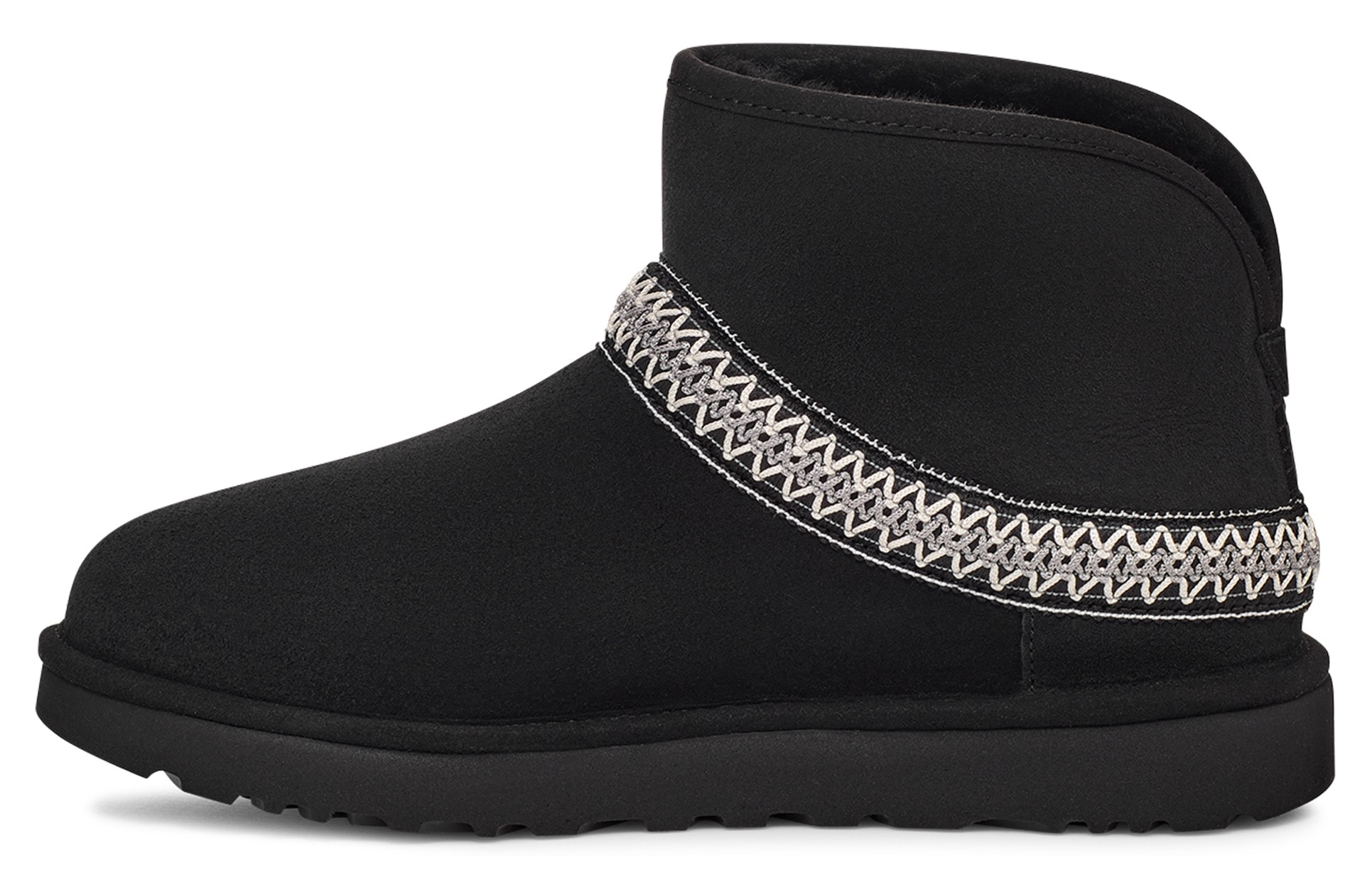 UGG Schlupfboots »CLASSIC MINI CRESCENT«, Winterstiefel, Snowboots mit kuscheliger Innenausstattung