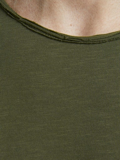 Jack & Jones Rundhalsshirt »JJEBASHER TEE O-NECK SS NOOS«, mit Rundhalsausschnitt