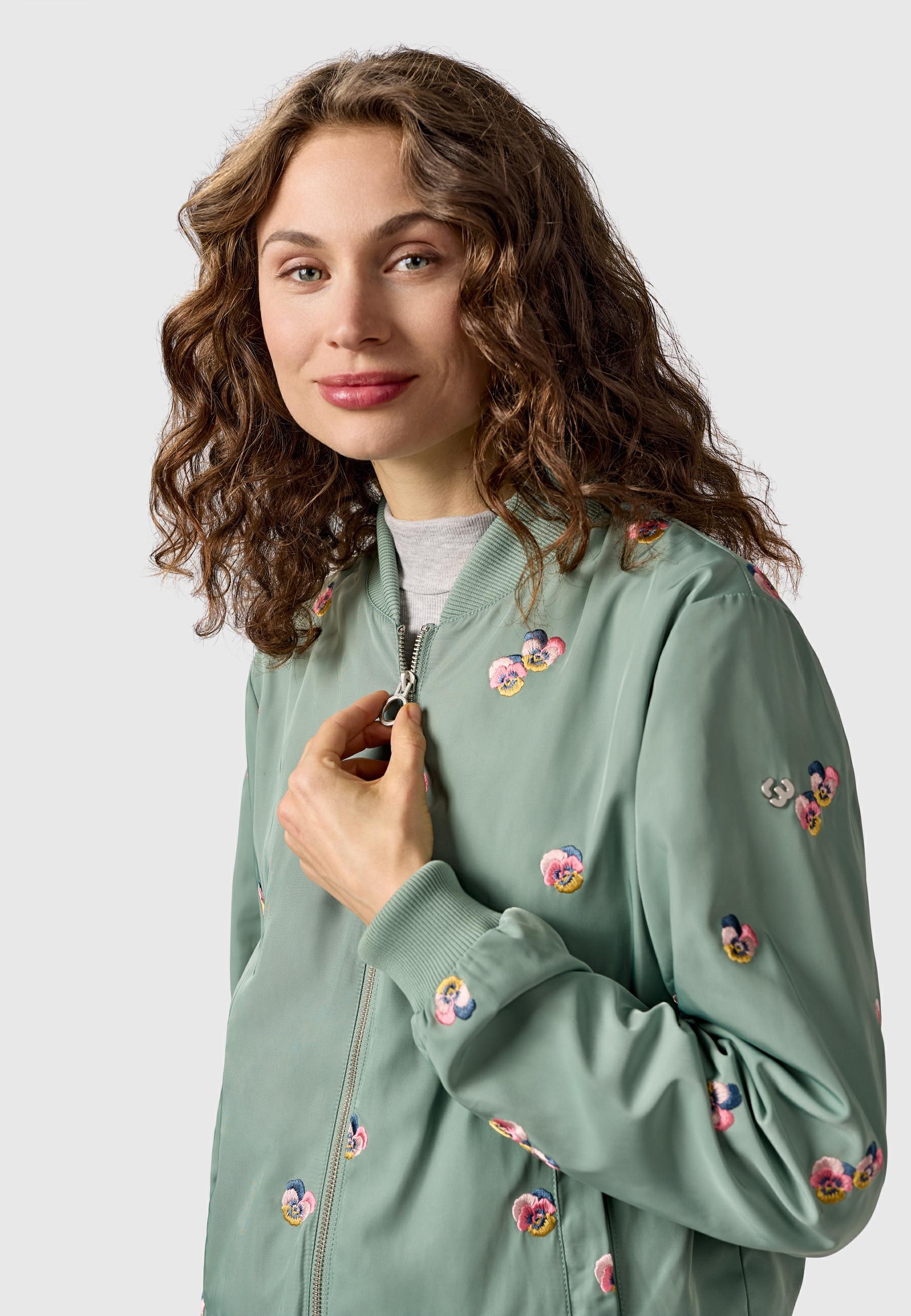 Ragwear Outdoorjacke »Outdoorjacke Lunara YOUMODO« ohne Kapuze Leichte Übergangsjacke mit Bomberkragen