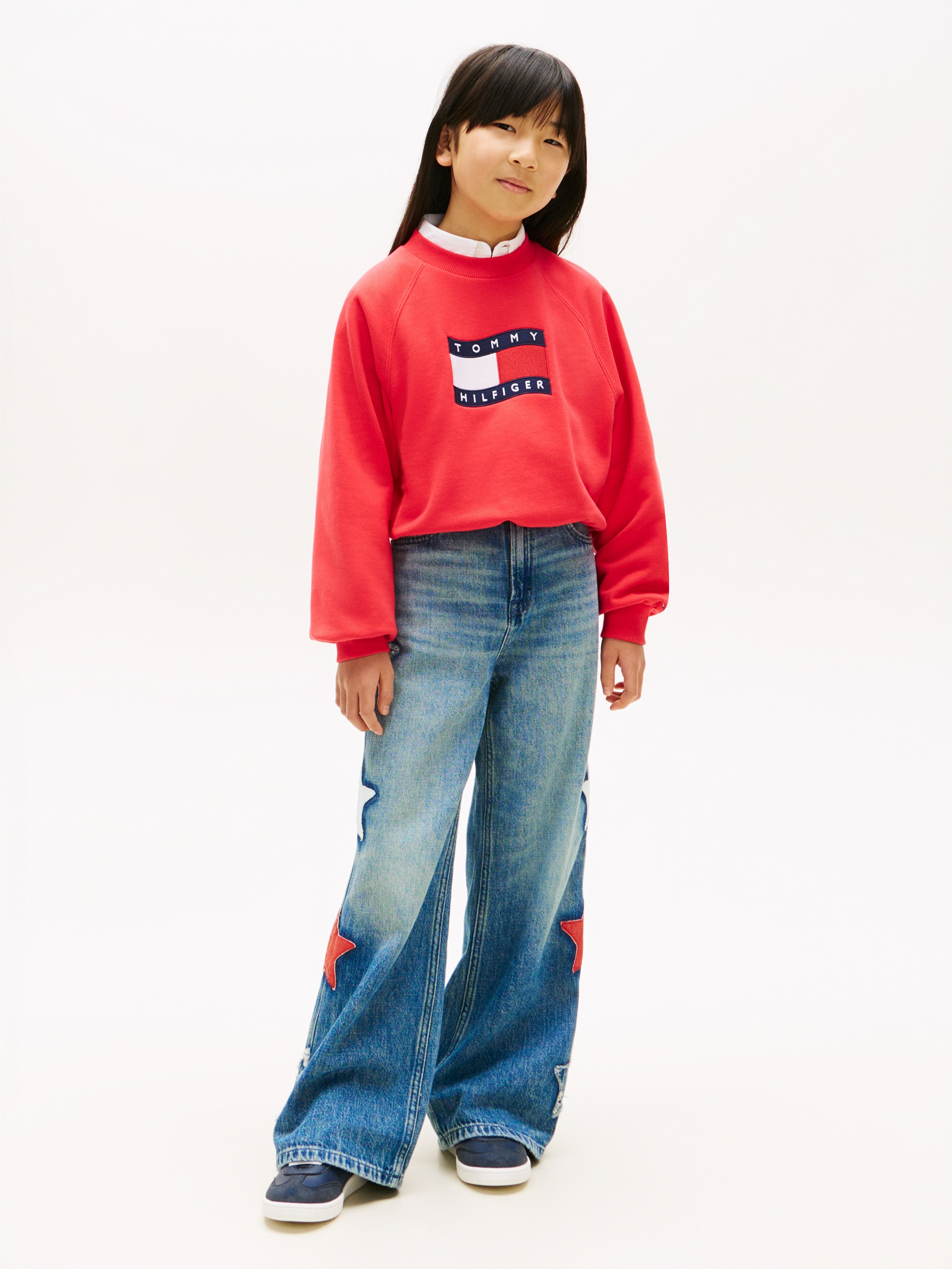 Tommy Hilfiger Sweatshirt »TOMMY WAVE FLAG CREWNECK«, Kinder bis 16 Jahre, verdeckter Saum, relaxed fit
