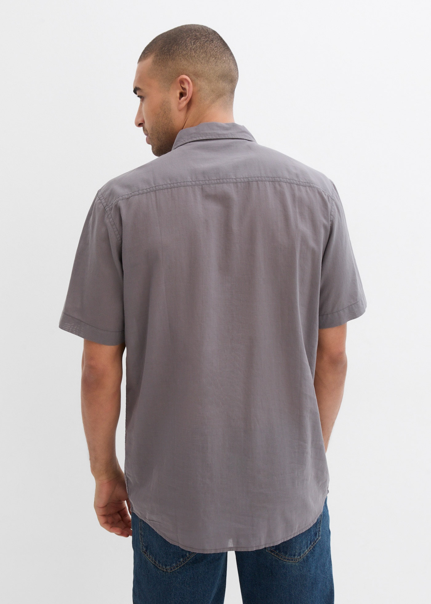 bonprix Kurzarmhemd »Kurzarmhemd aus reiner Baumwolle« Regular Fit, aus Baumwolle, mit Brusttaschen, Kentkragen