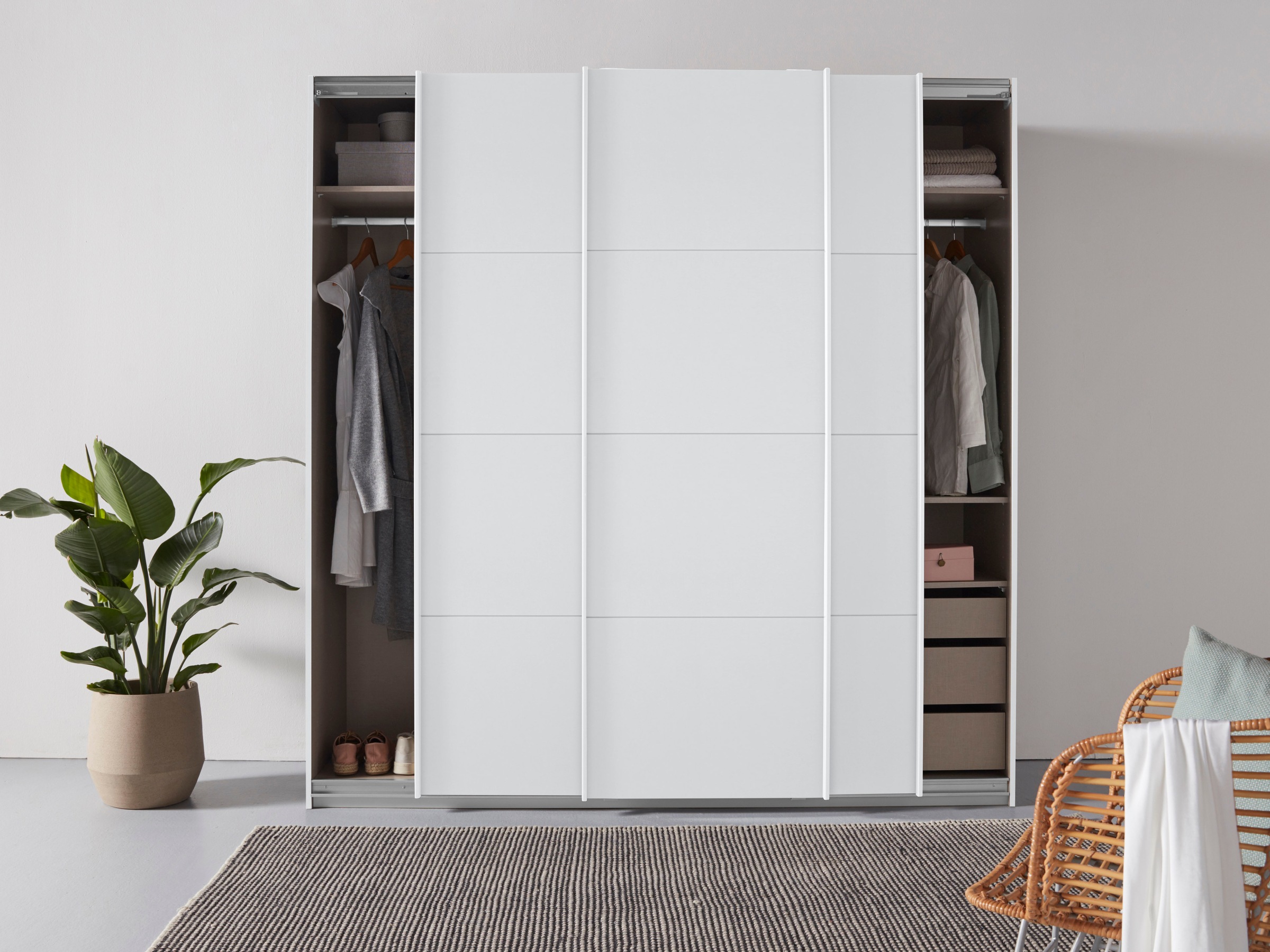 rauch Schwebetürenschrank »Kleiderschrank Schrank Garderobe TOPSELLER OTELI inkl. Inneneinteilung« Breiten 203/271/315/360 cm Höhen 210/229 cm,  mit 3 Innenschubladen sowie zusätzlichen Einlegeböden MADE IN GERMANY