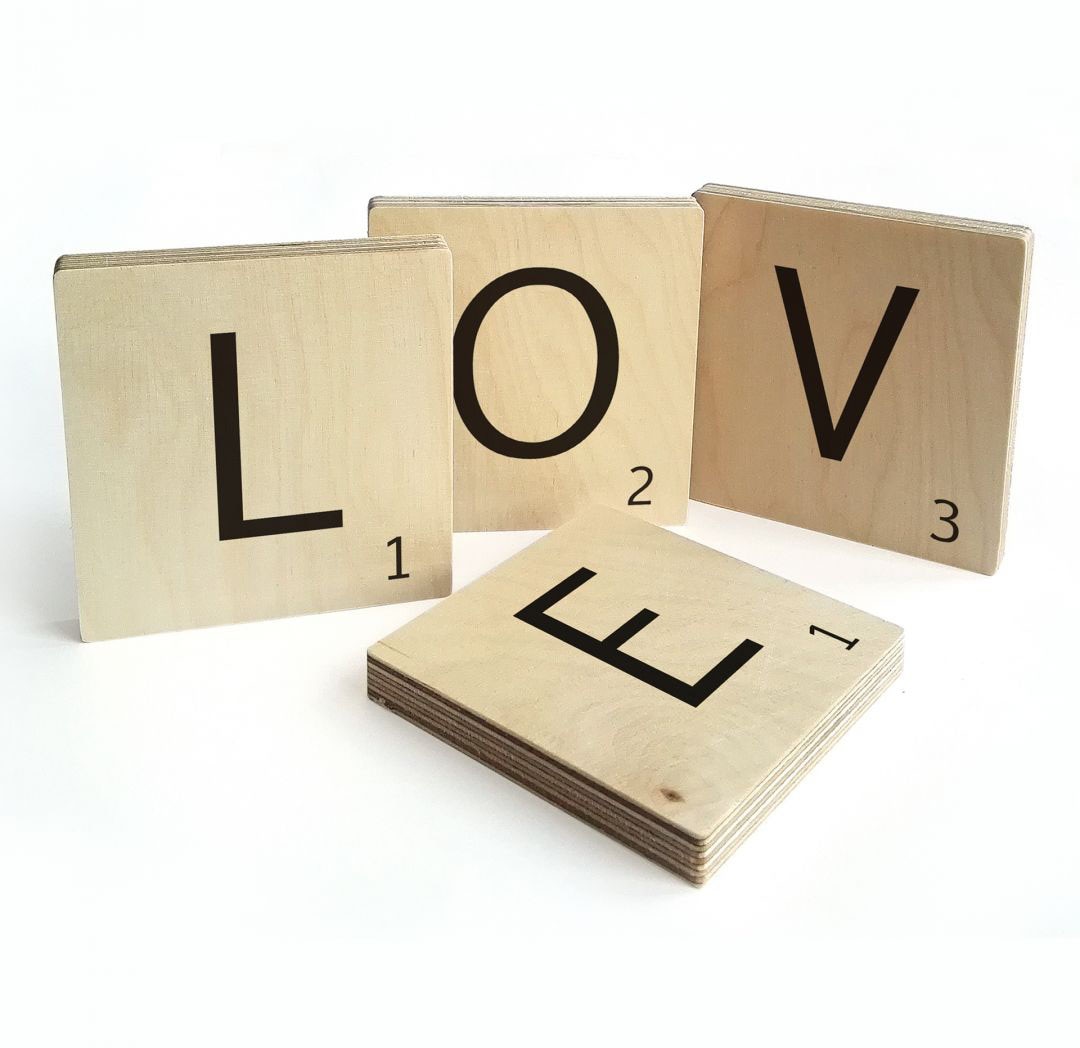 Wandspruch »Scrabble Deko Buchstaben Love«, (Set, 4 St., Schöne Wanddekoration),...