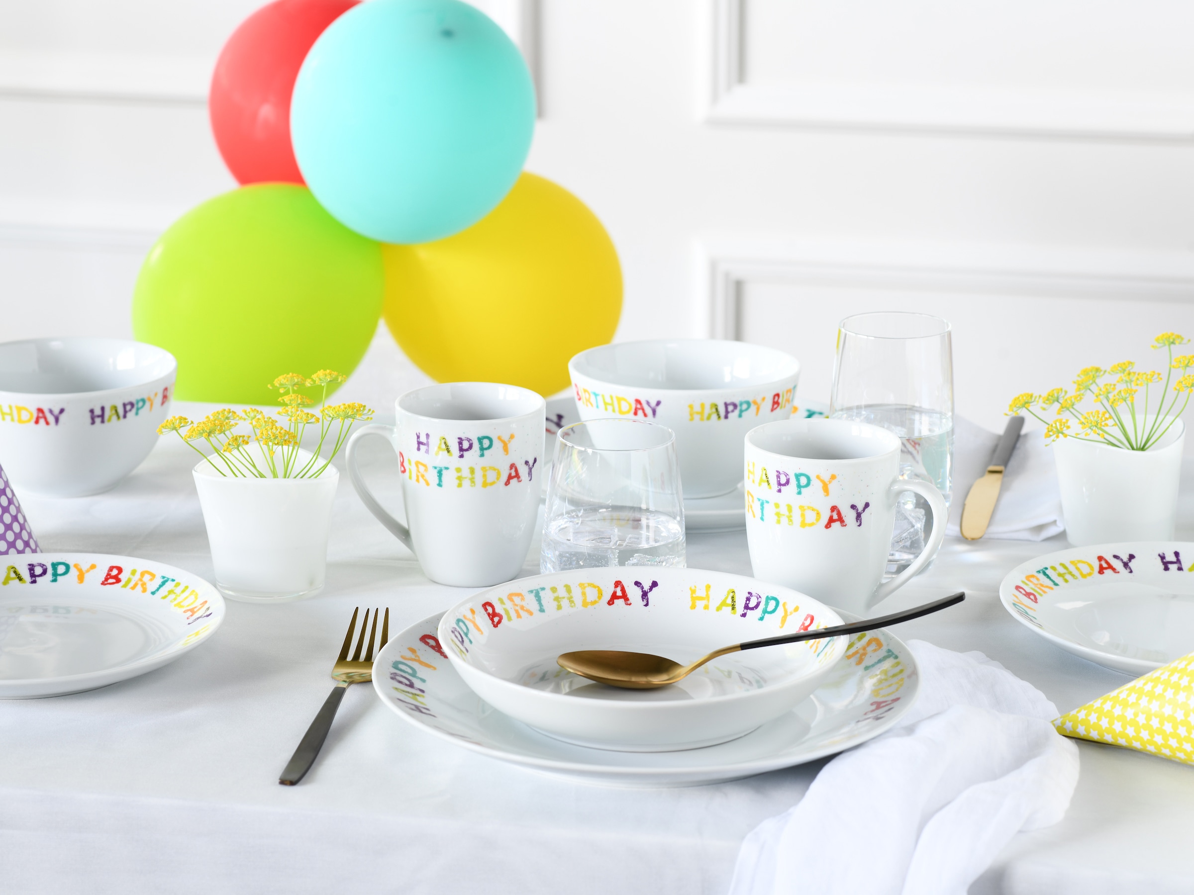 CreaTable Teller-Set »Happy Birthday, Tellerset 12-tlg.« Fröhliches buntes Geschirr, Für alle Geburtstagsfeierlichkeiten