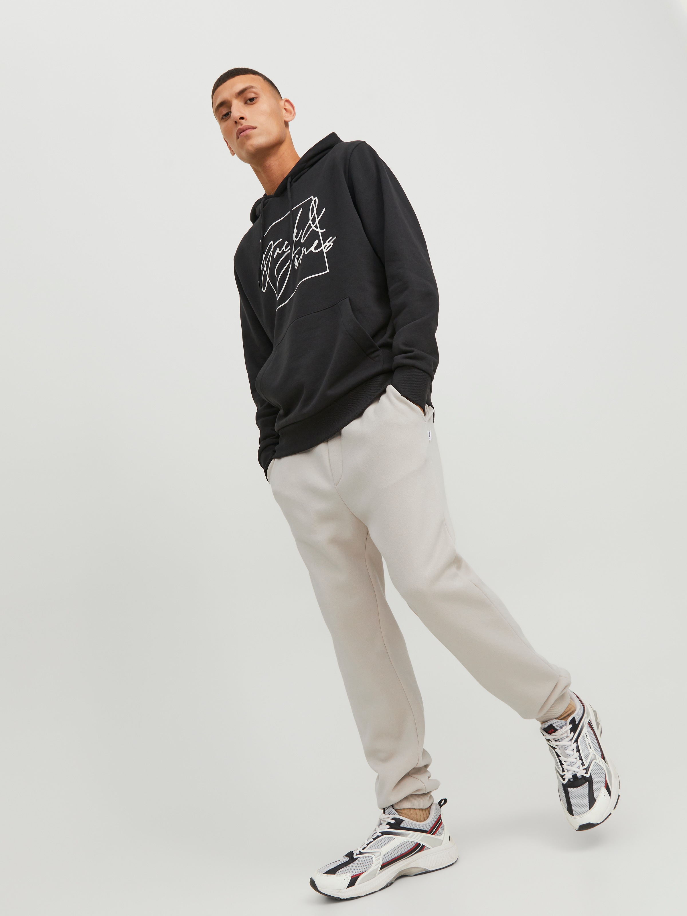 Jack & Jones Sweathose »JPSTGORDON mit Kordelzug und Komfortbund«, unifarben, modisch, regular fit, Sweatware