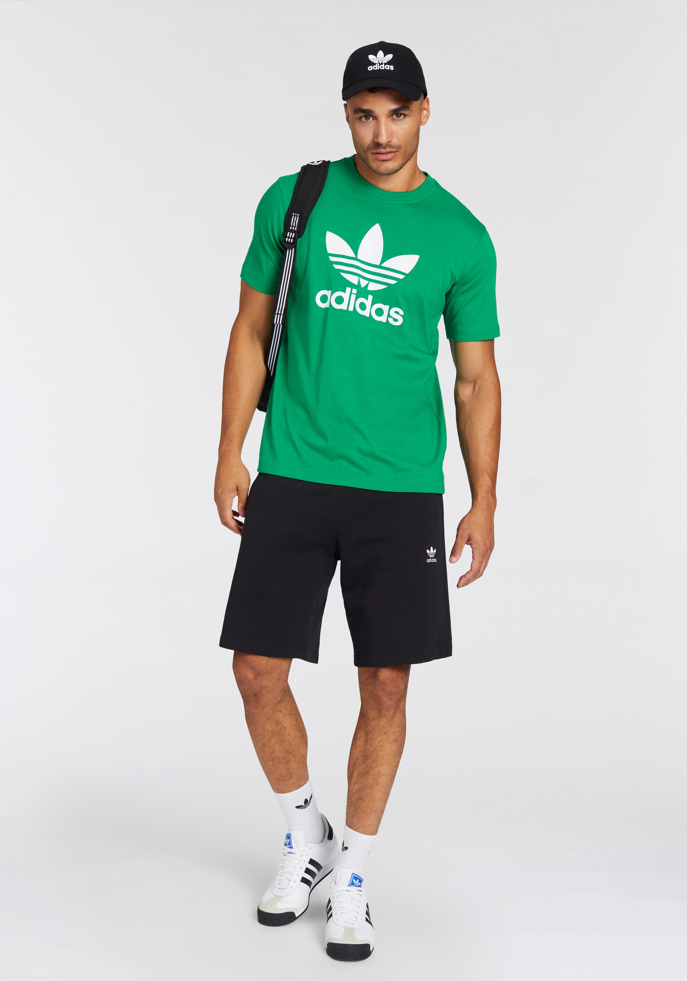 adidas Originals T-Shirt »TREFOIL T-SHIRT«, Basic Shirt mit großem Trefoil Logoprint