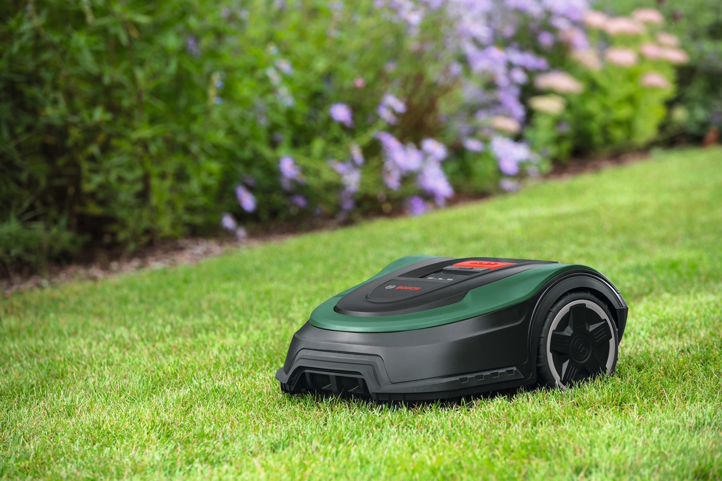 Bosch Home & Garden Rasenmähroboter »Indego M+ 700«, inklusive Ladestation