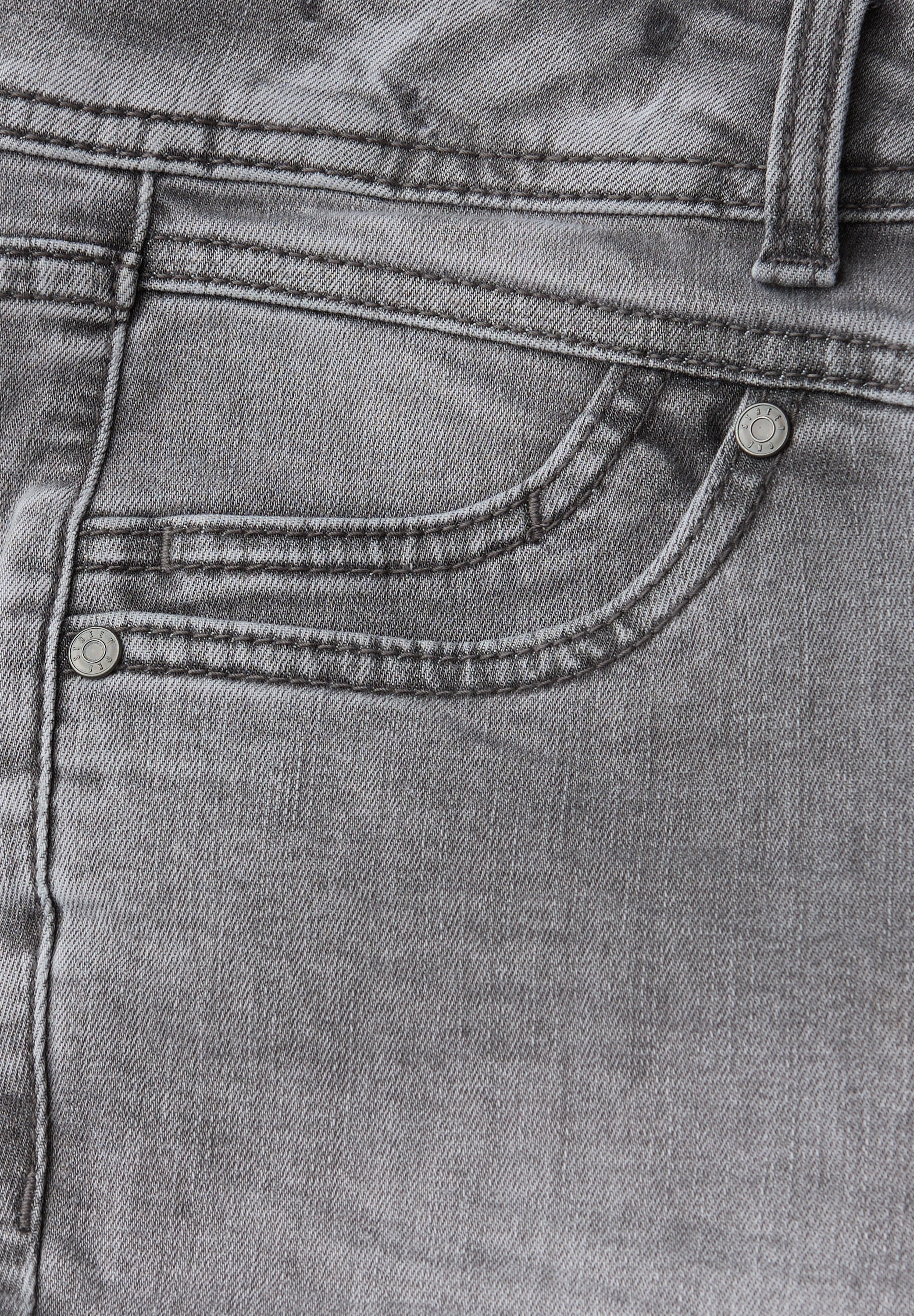 STREET ONE Slim-fit-Jeans »Style York« im Five-Pocket Style