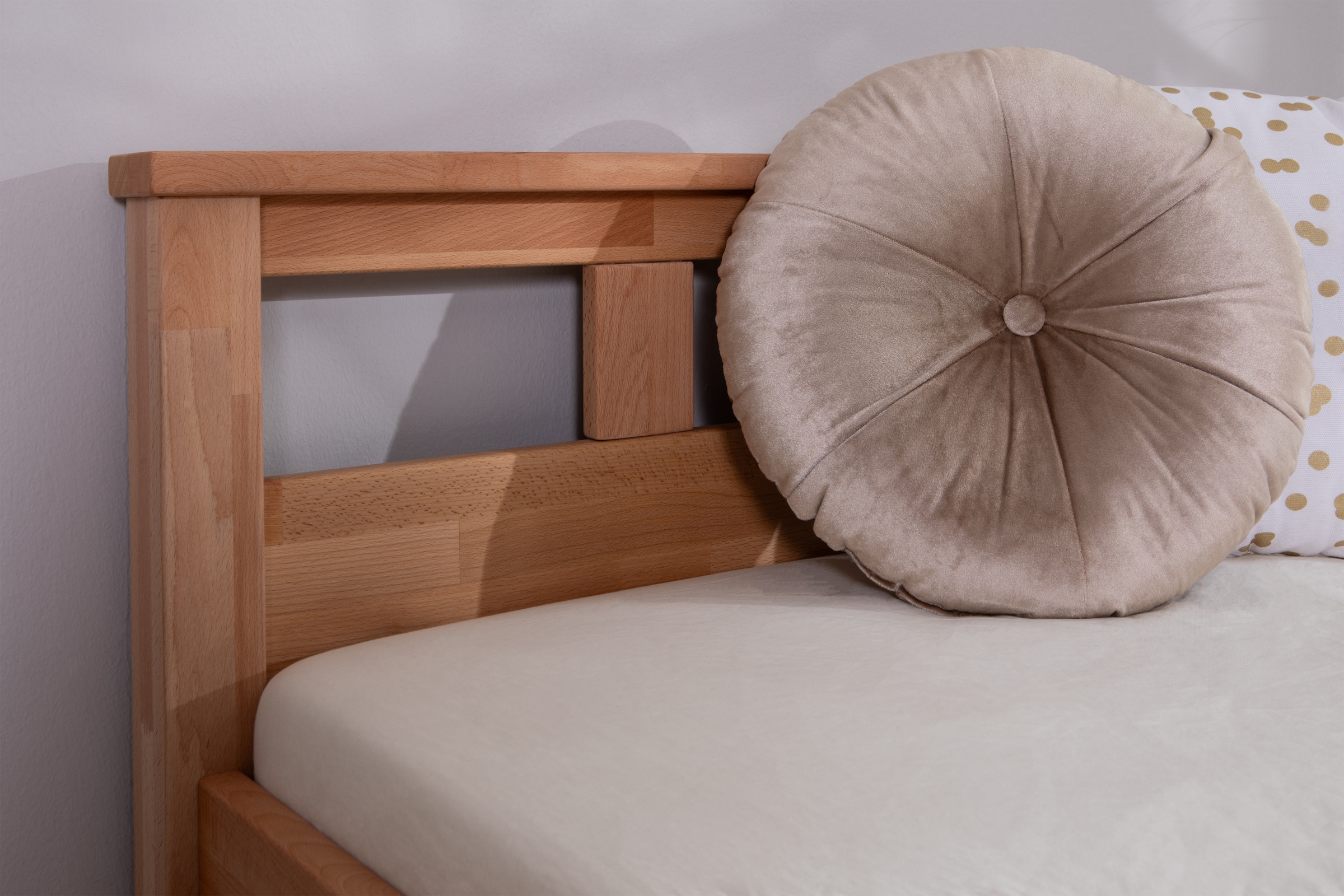 Ticaa Massivholzbett »Merci« Doppelbett, aus Buche Massivholz, inkl. Rollrost