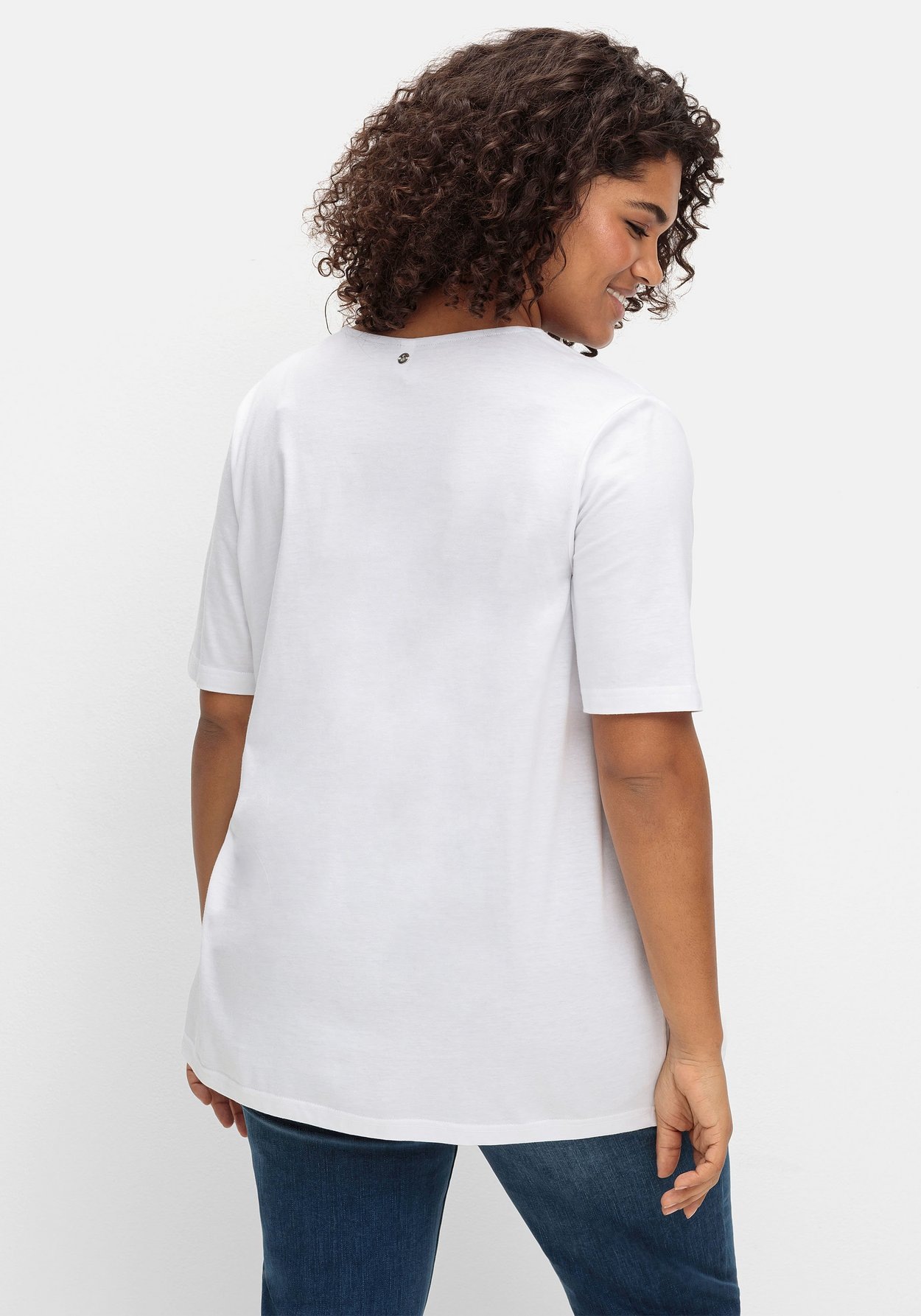 Sheego T-Shirt »T-Shirt mit doppellagigem Vorderteil«