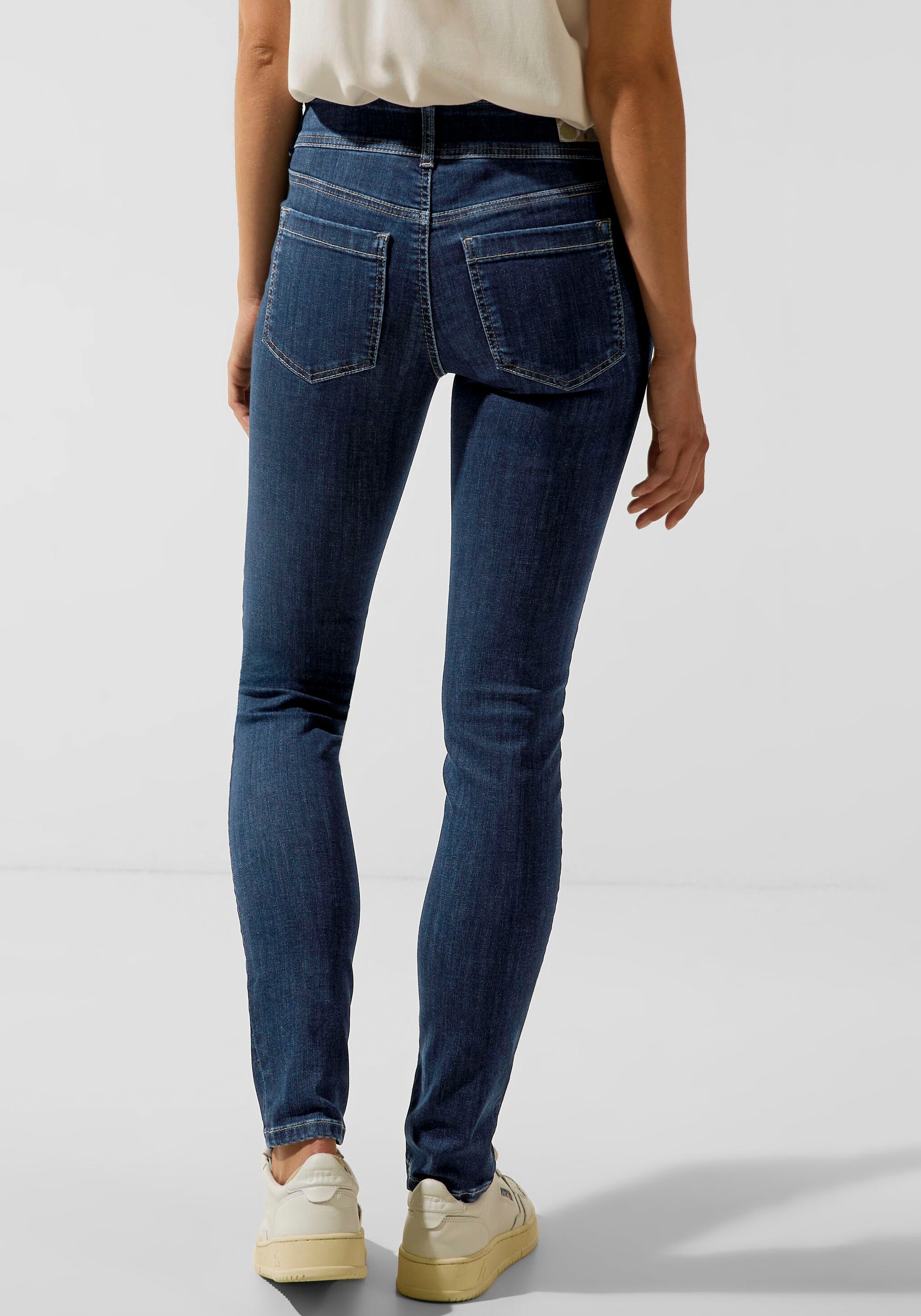 STREET ONE Slim-fit-Jeans, mit Markenlabel OTTO bei hinten online